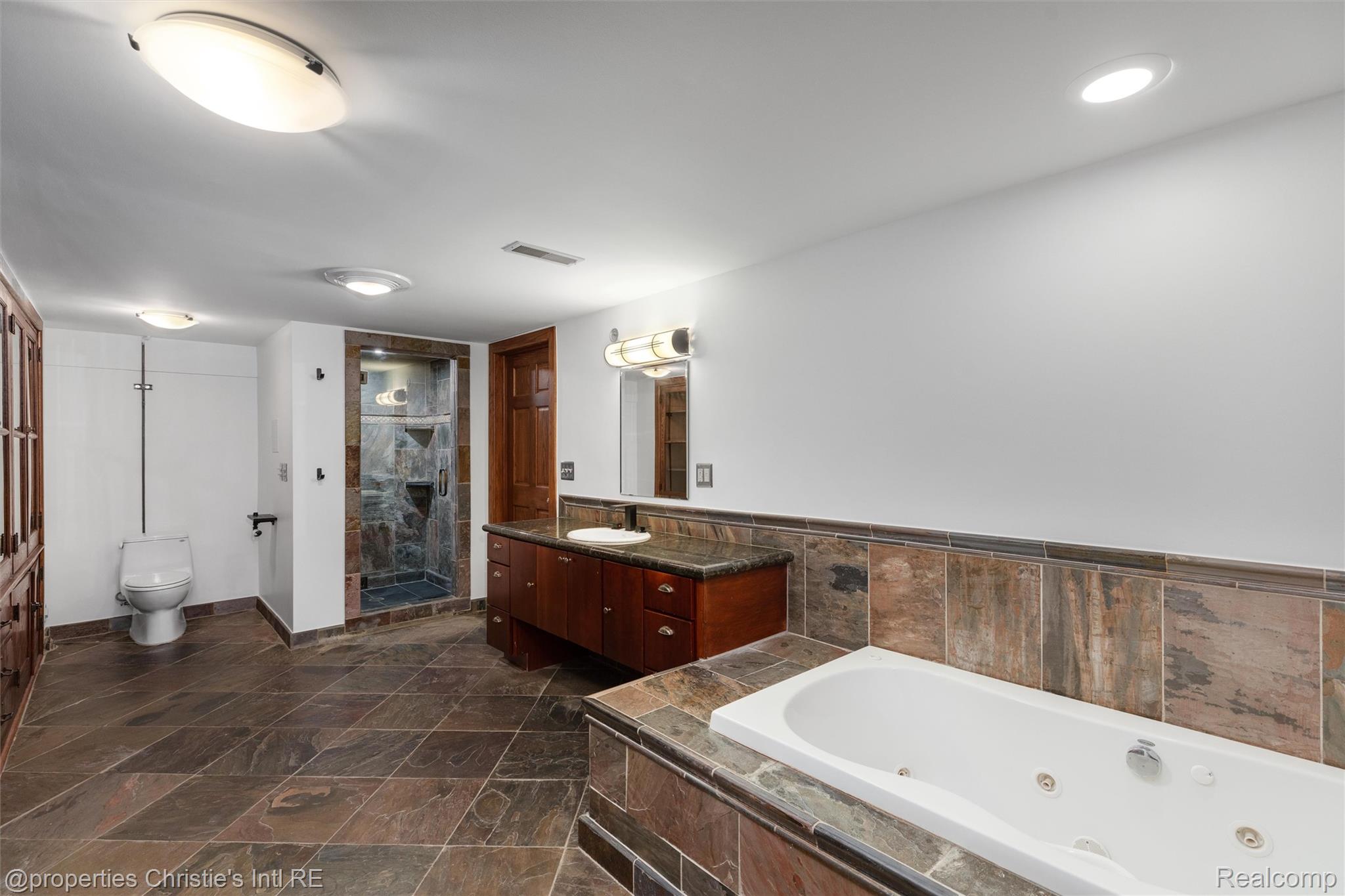 1395 Antietam Avenue Unit: 39
