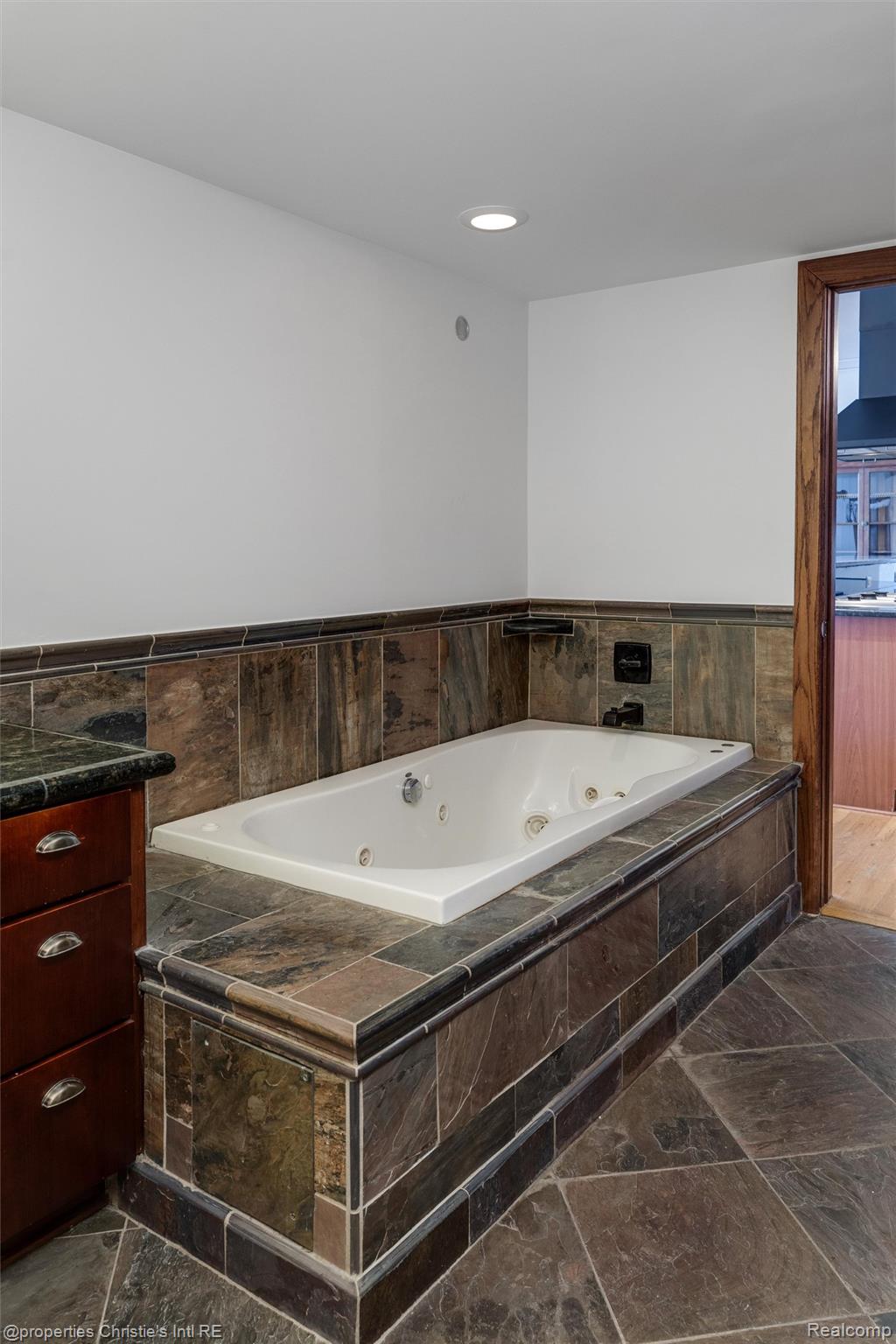 1395 Antietam Avenue Unit: 39