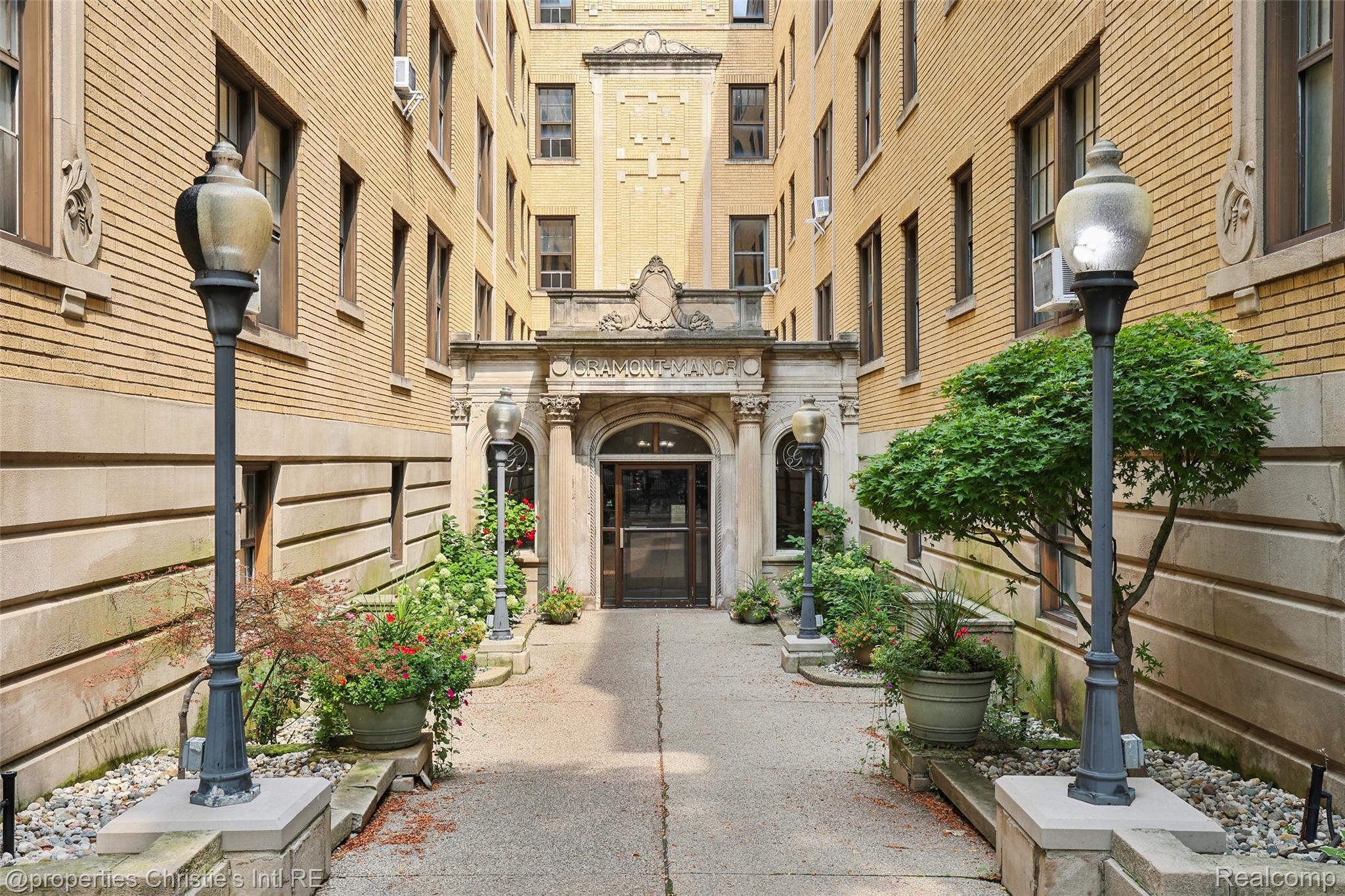 120 Seward Street Unit: 111