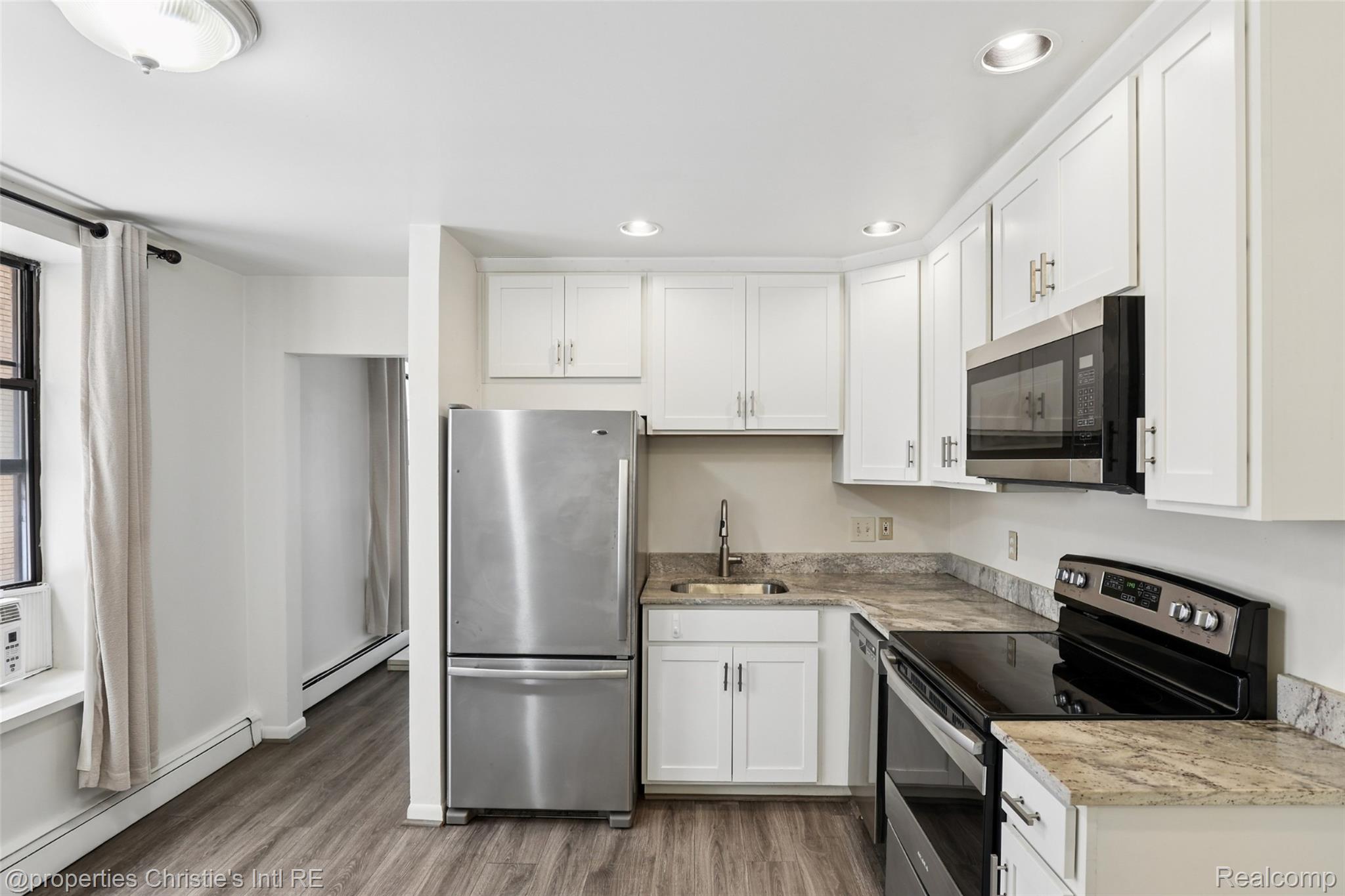 120 Seward Street Unit: 111