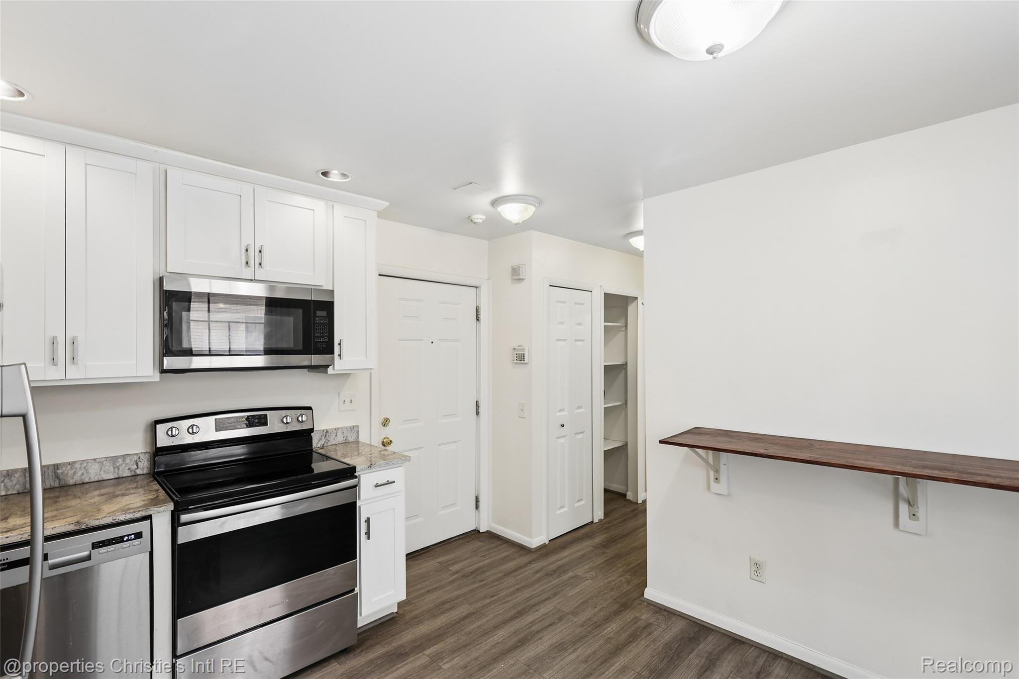120 Seward Street Unit: 111