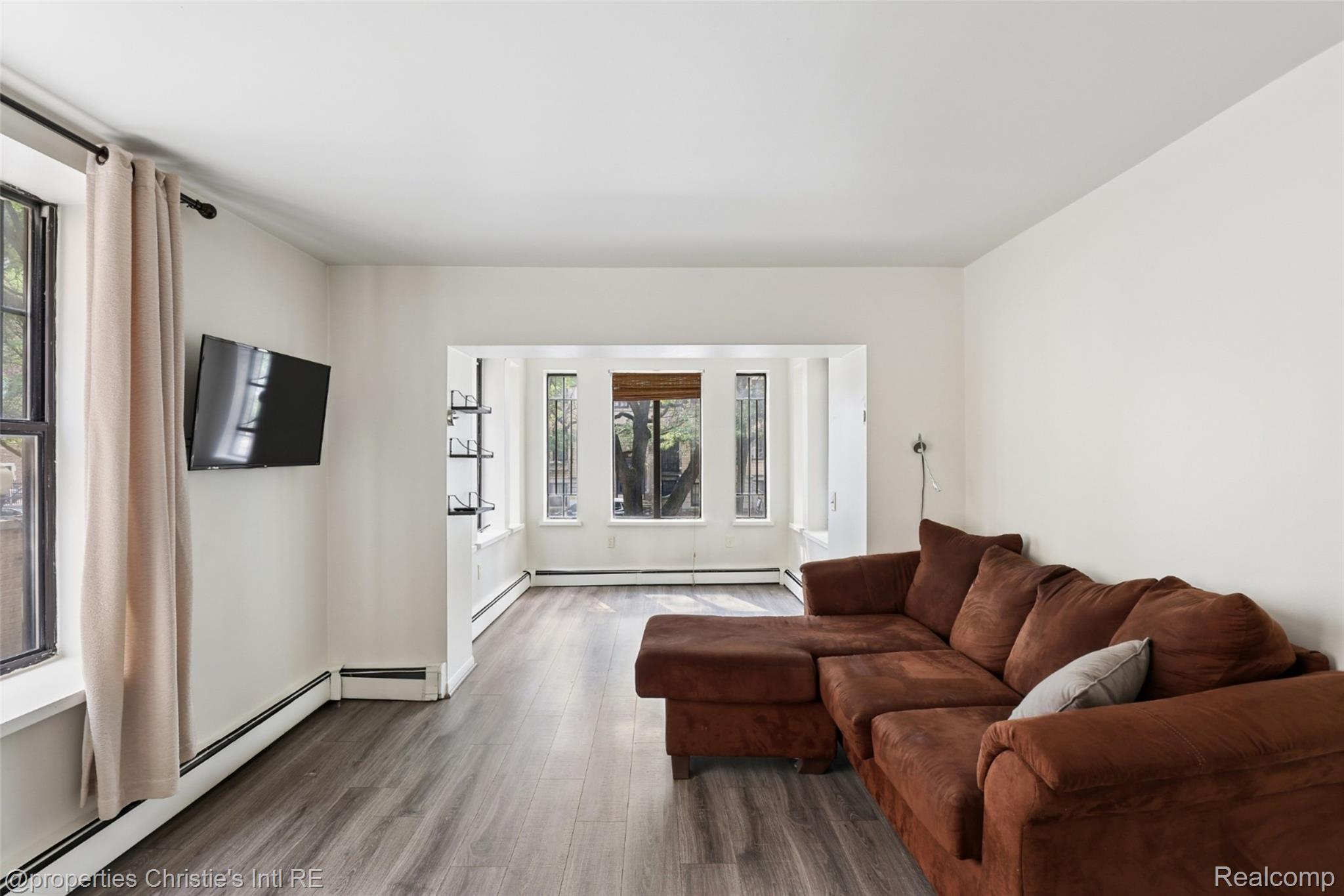 120 Seward Street Unit: 111