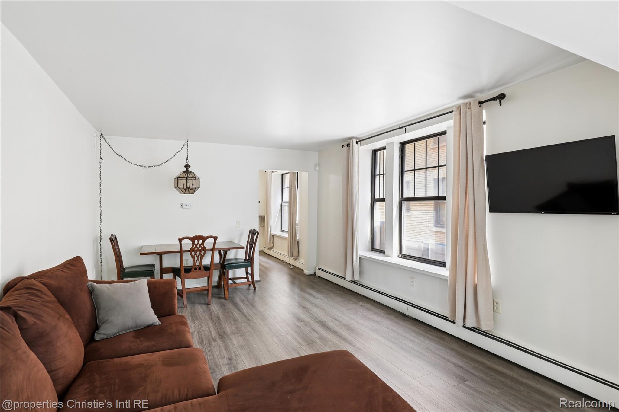 120 Seward Street Unit: 111