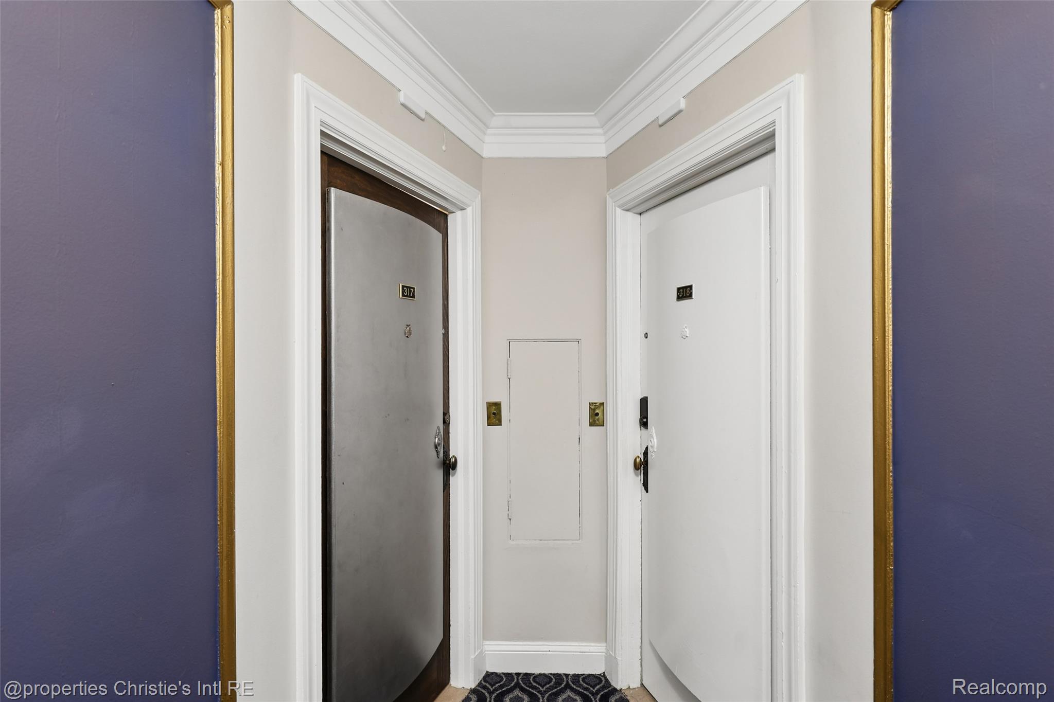 15 E Kirby Street Unit: 317