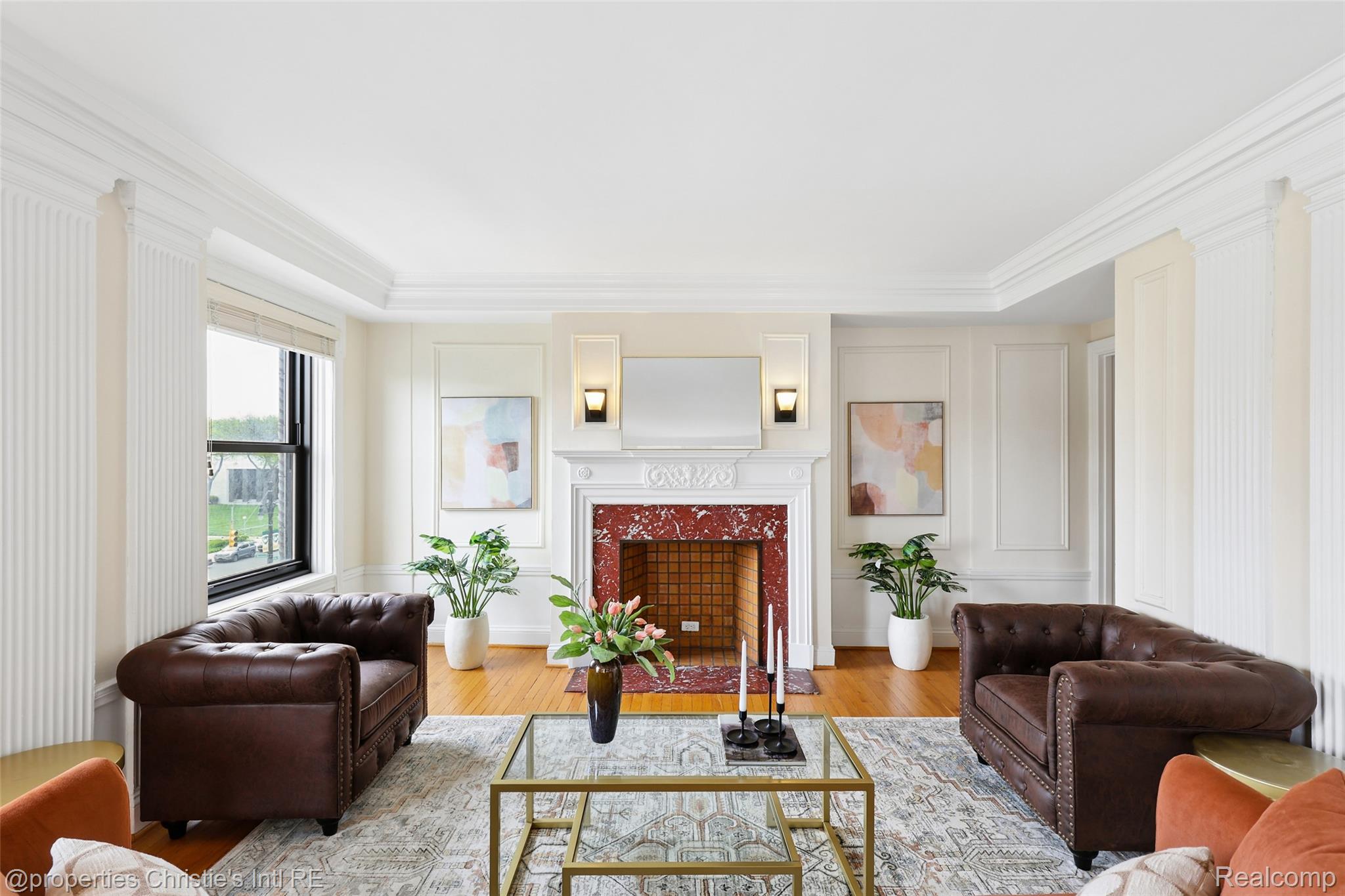 15 E Kirby Street Unit: 317