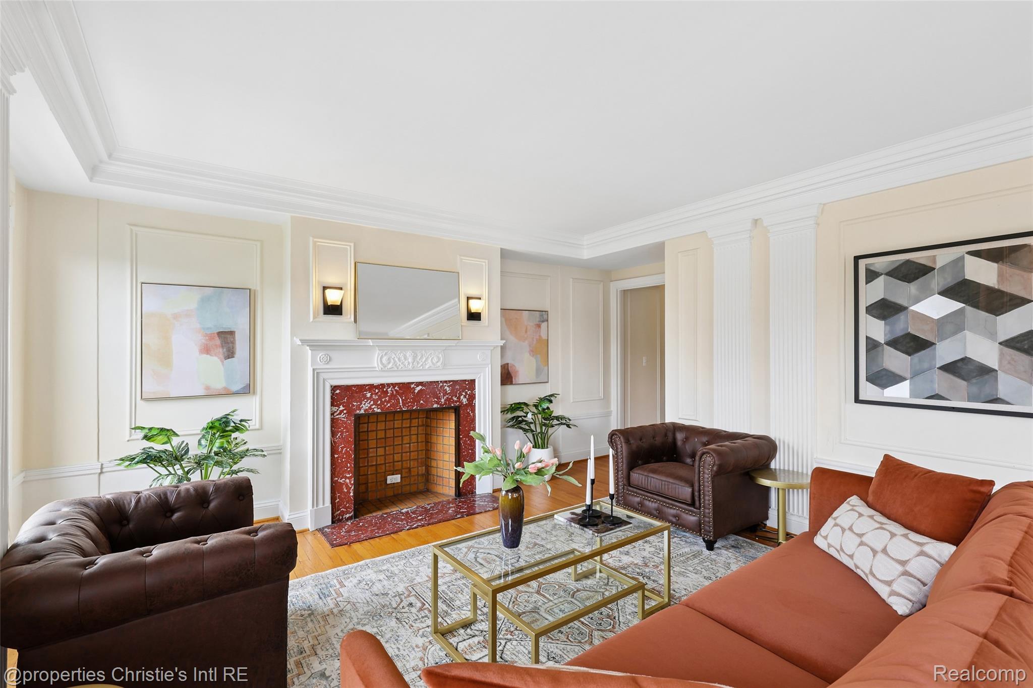 15 E Kirby Street Unit: 317