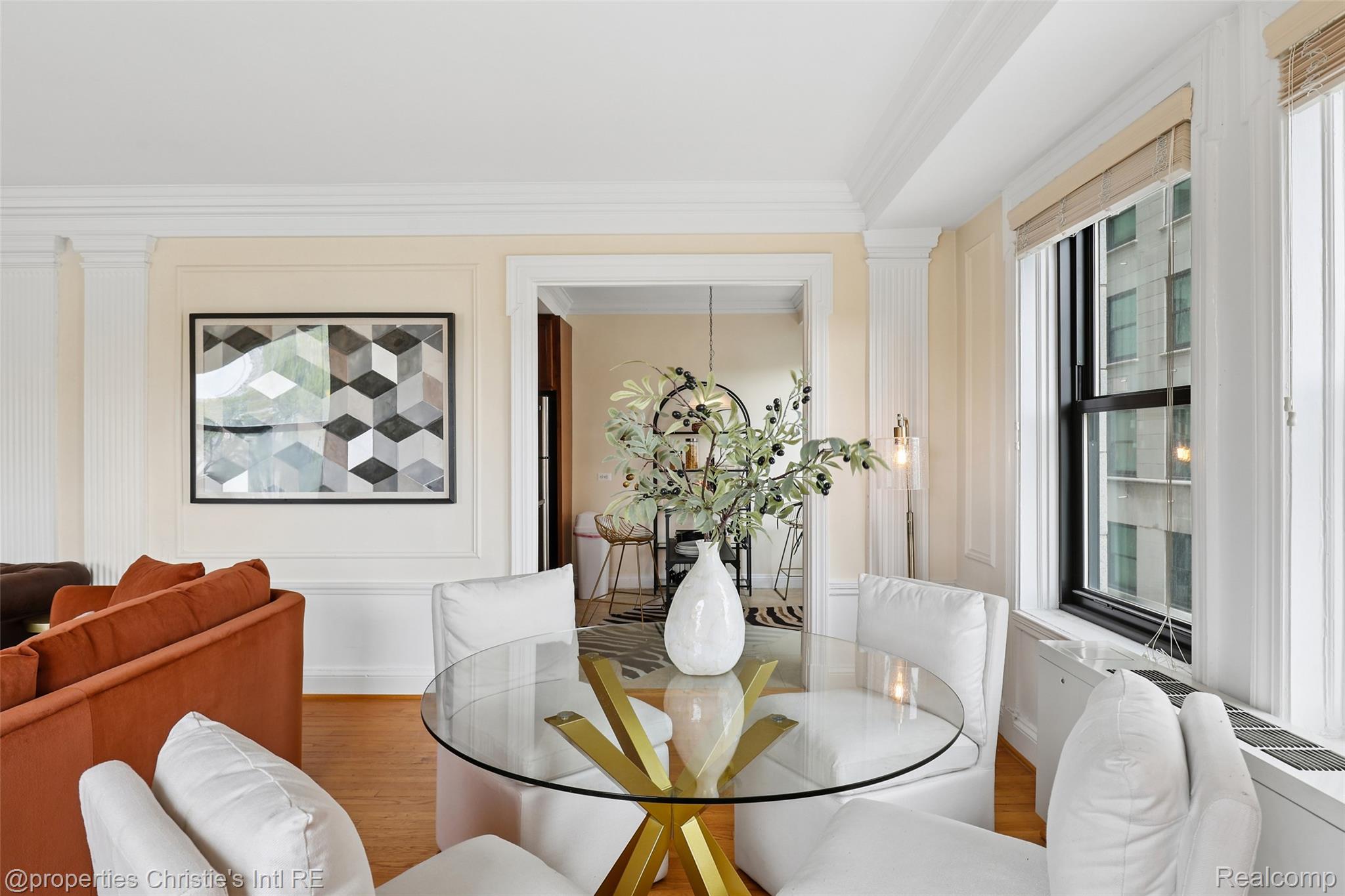 15 E Kirby Street Unit: 317