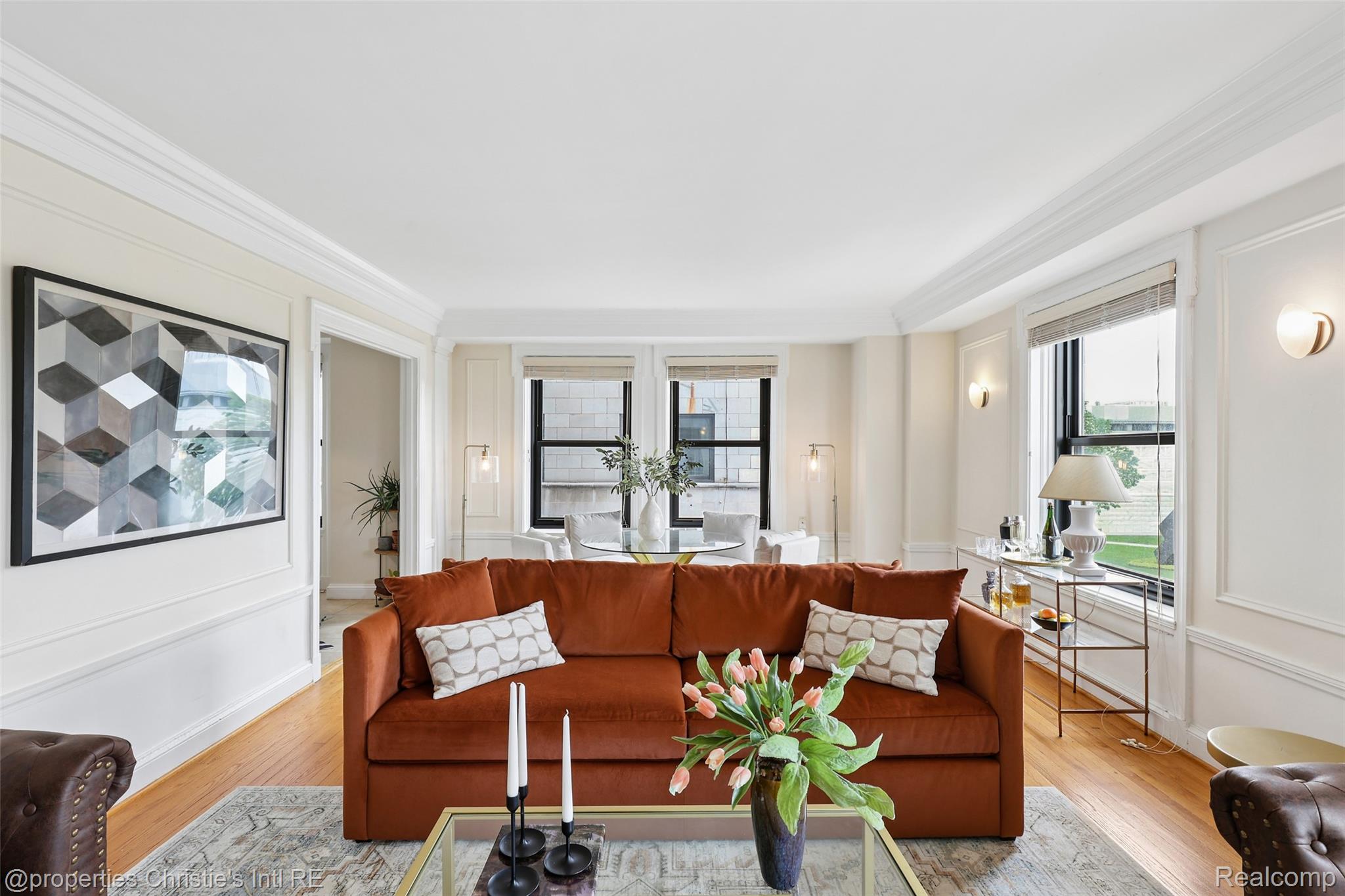 15 E Kirby Street Unit: 317