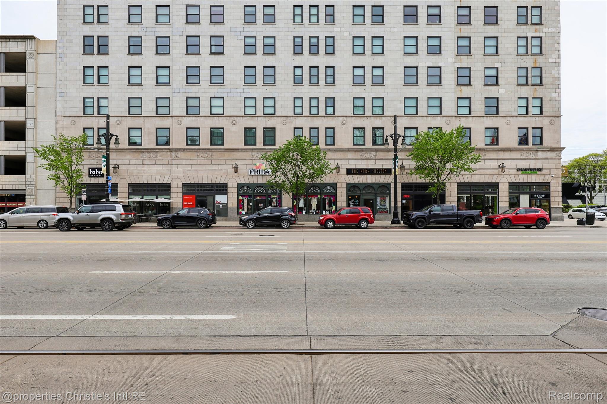 15 E Kirby Street Unit: 317