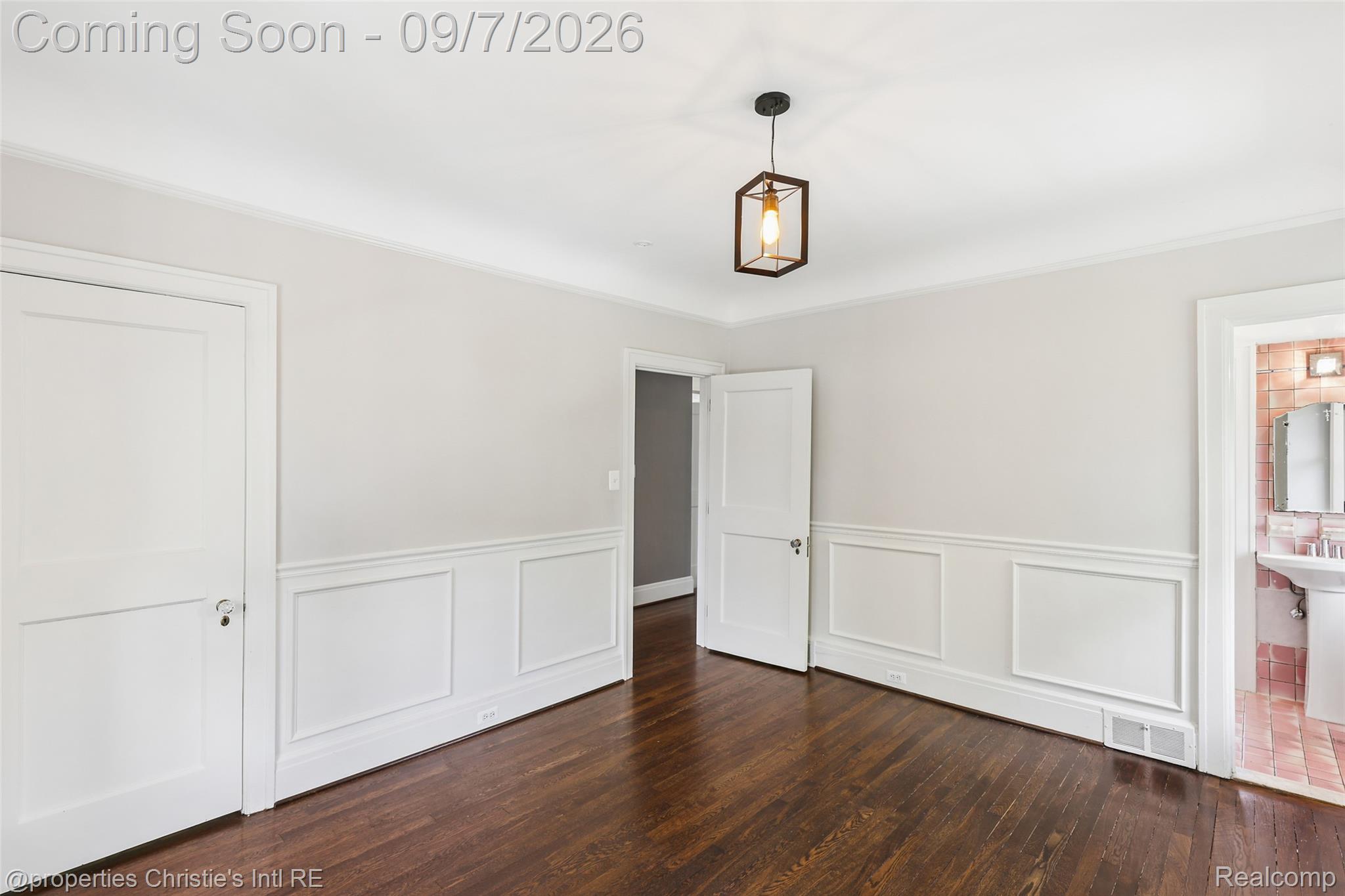 8177 La Salle Boulevard