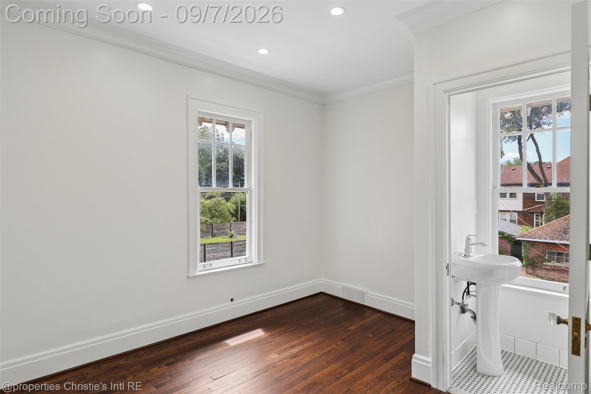 8177 La Salle Boulevard