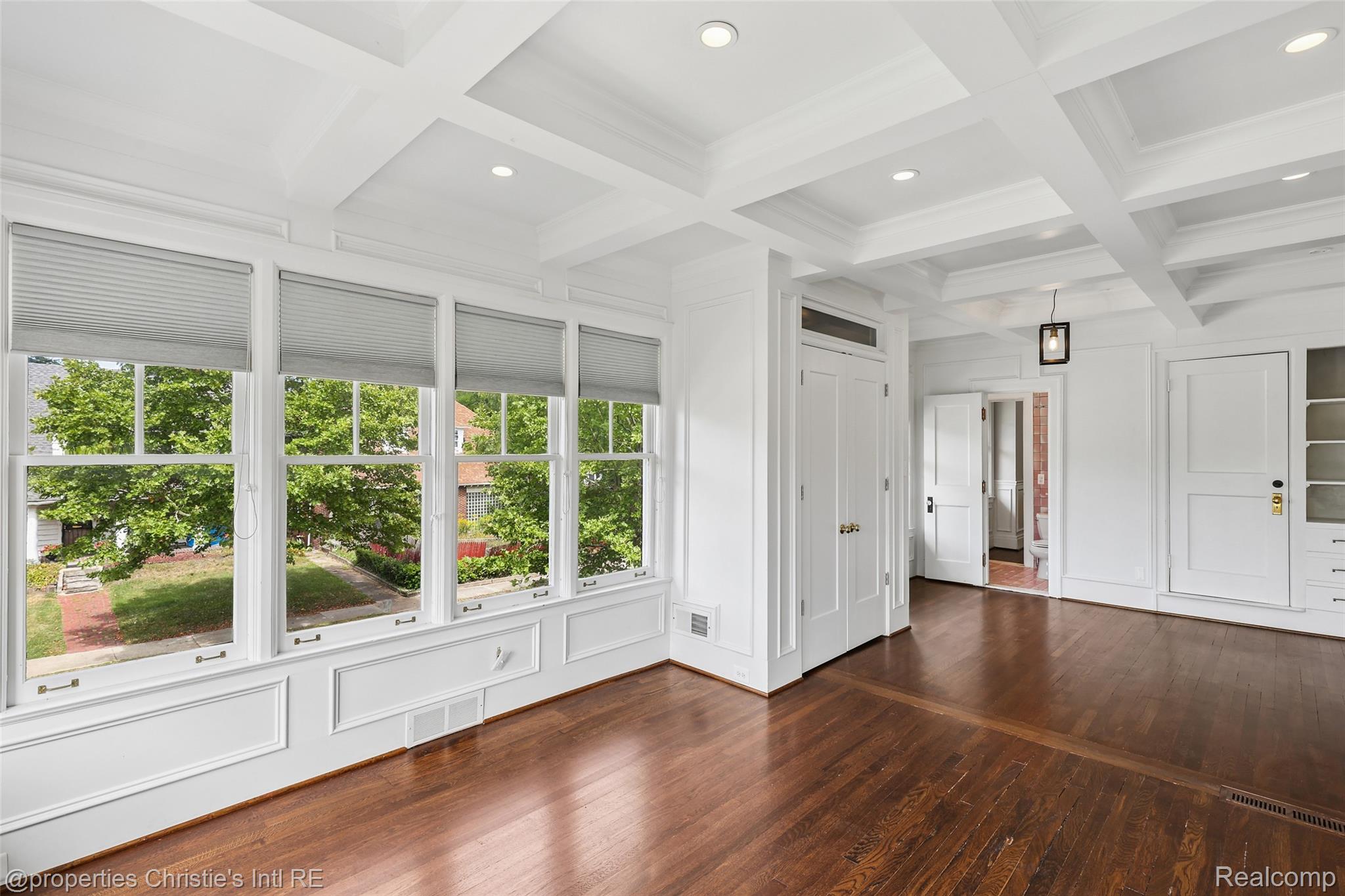 8177 La Salle Boulevard