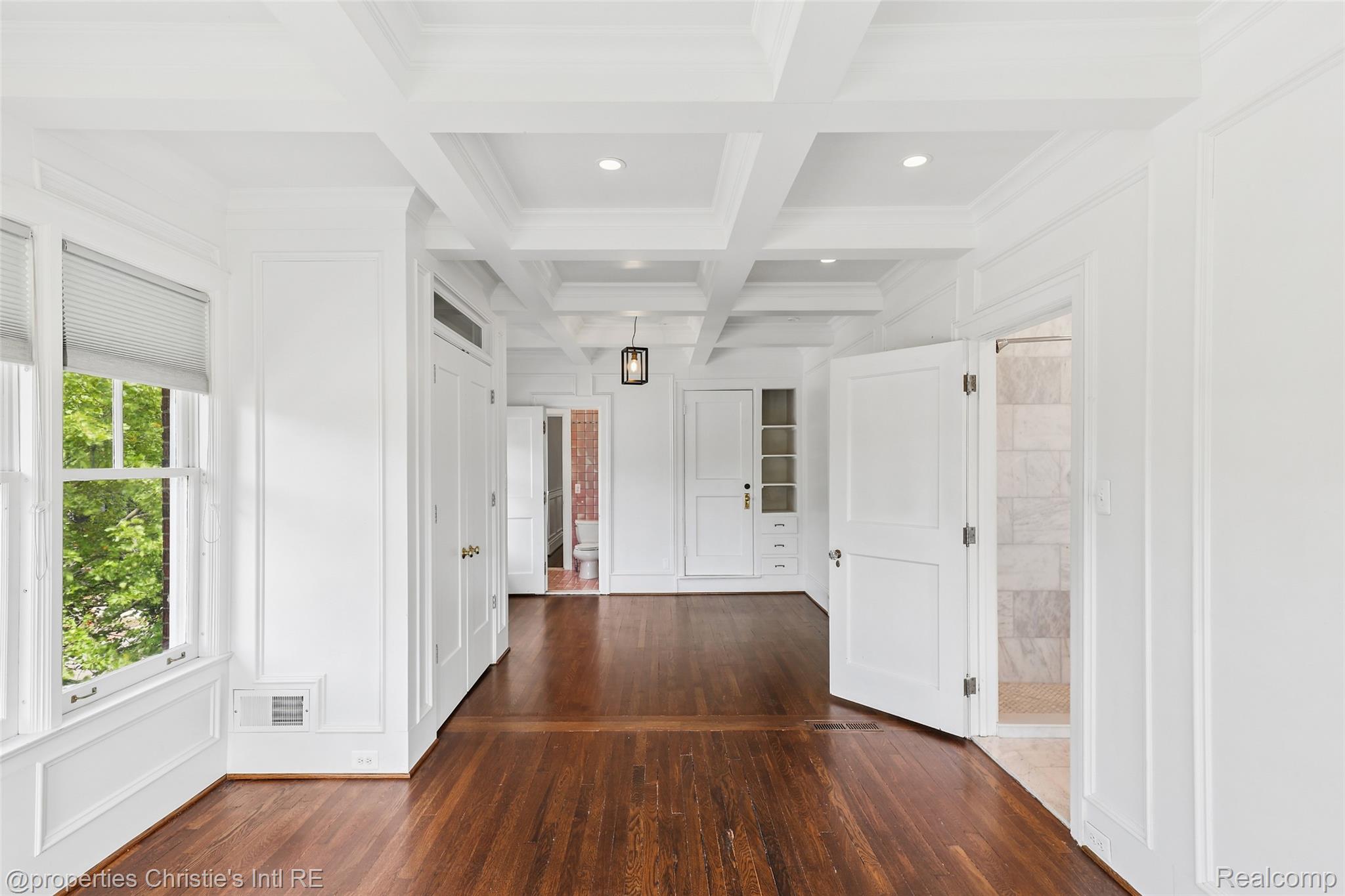 8177 La Salle Boulevard