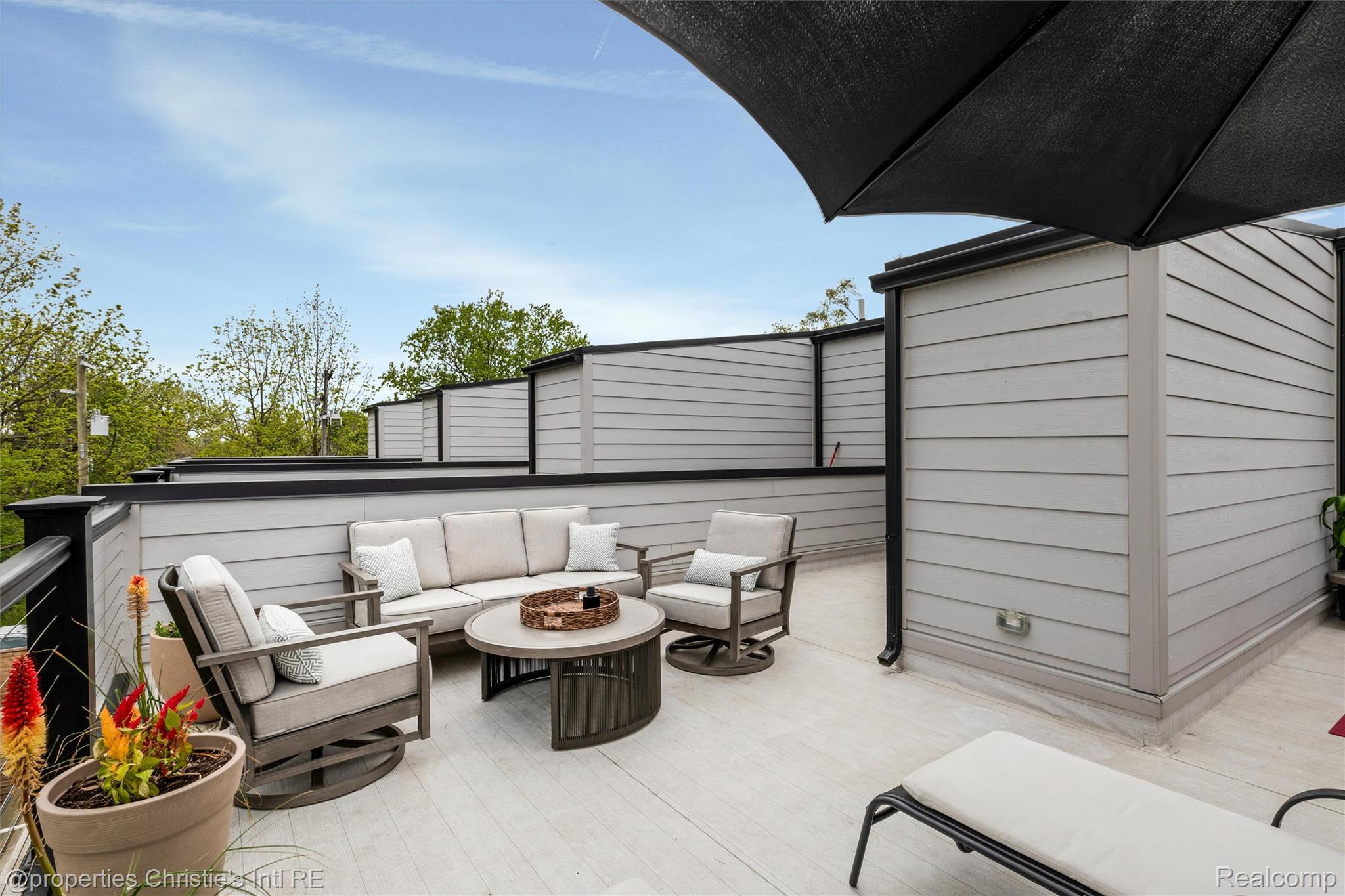 1803 Perry Street Unit: 9