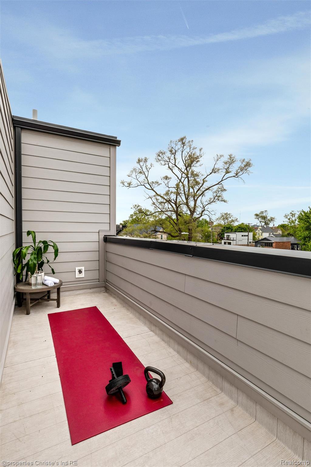 1803 Perry Street Unit: 9