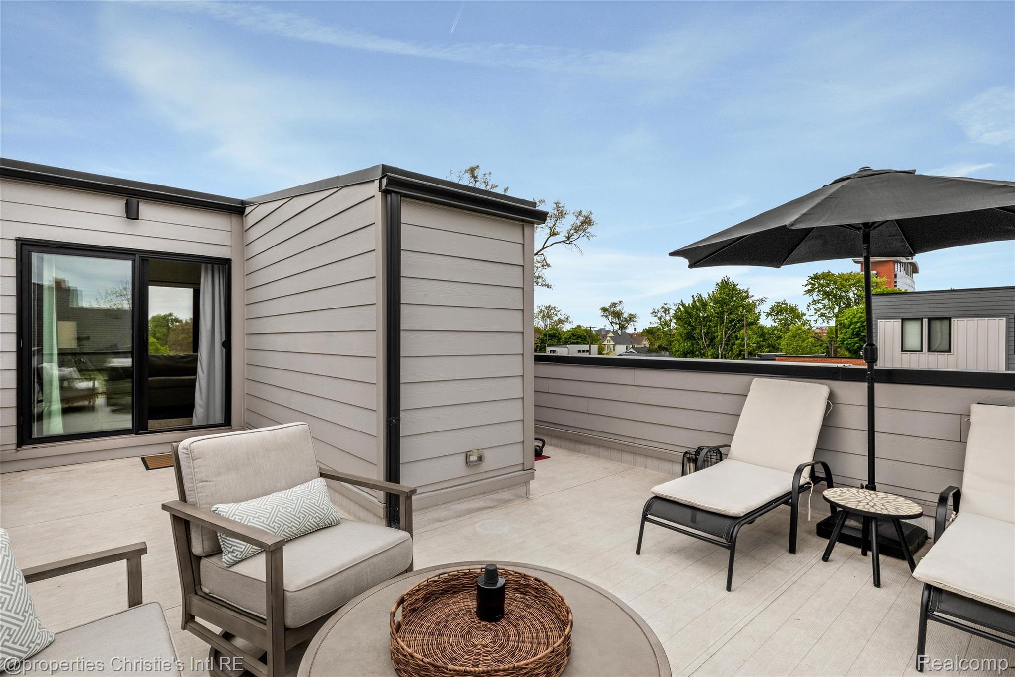 1803 Perry Street Unit: 9