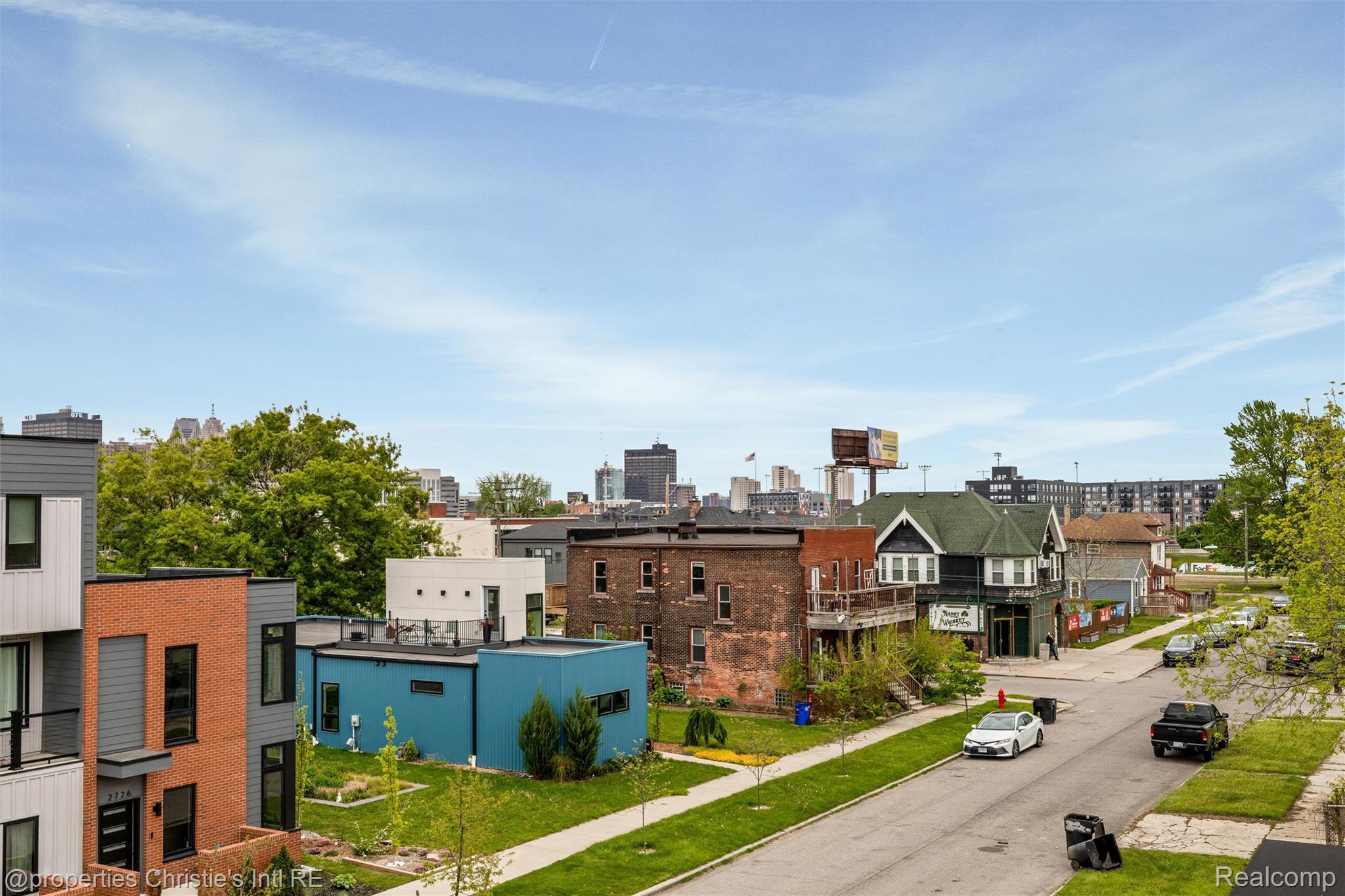 1803 Perry Street Unit: 9