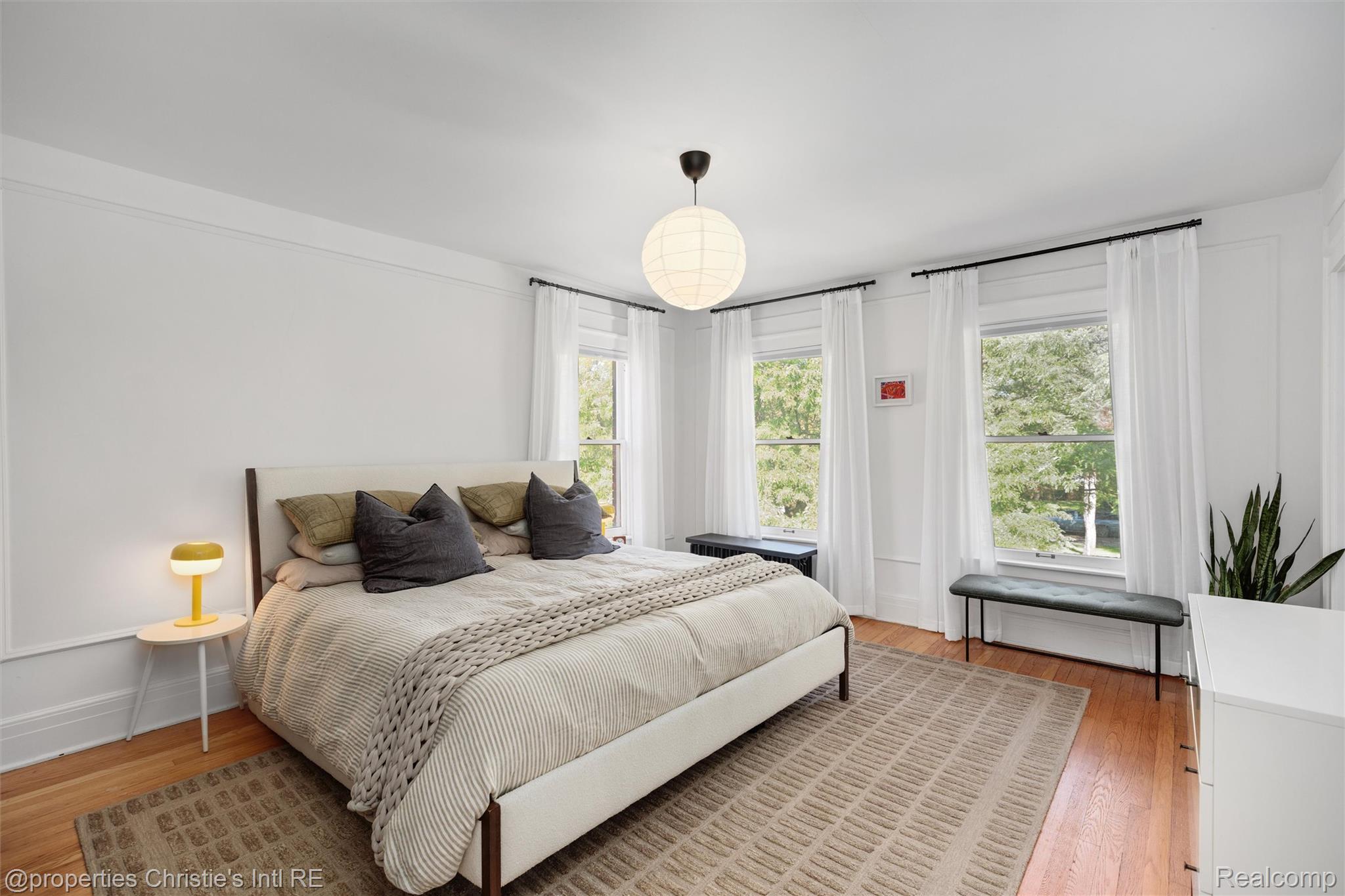 2325 W Boston Boulevard