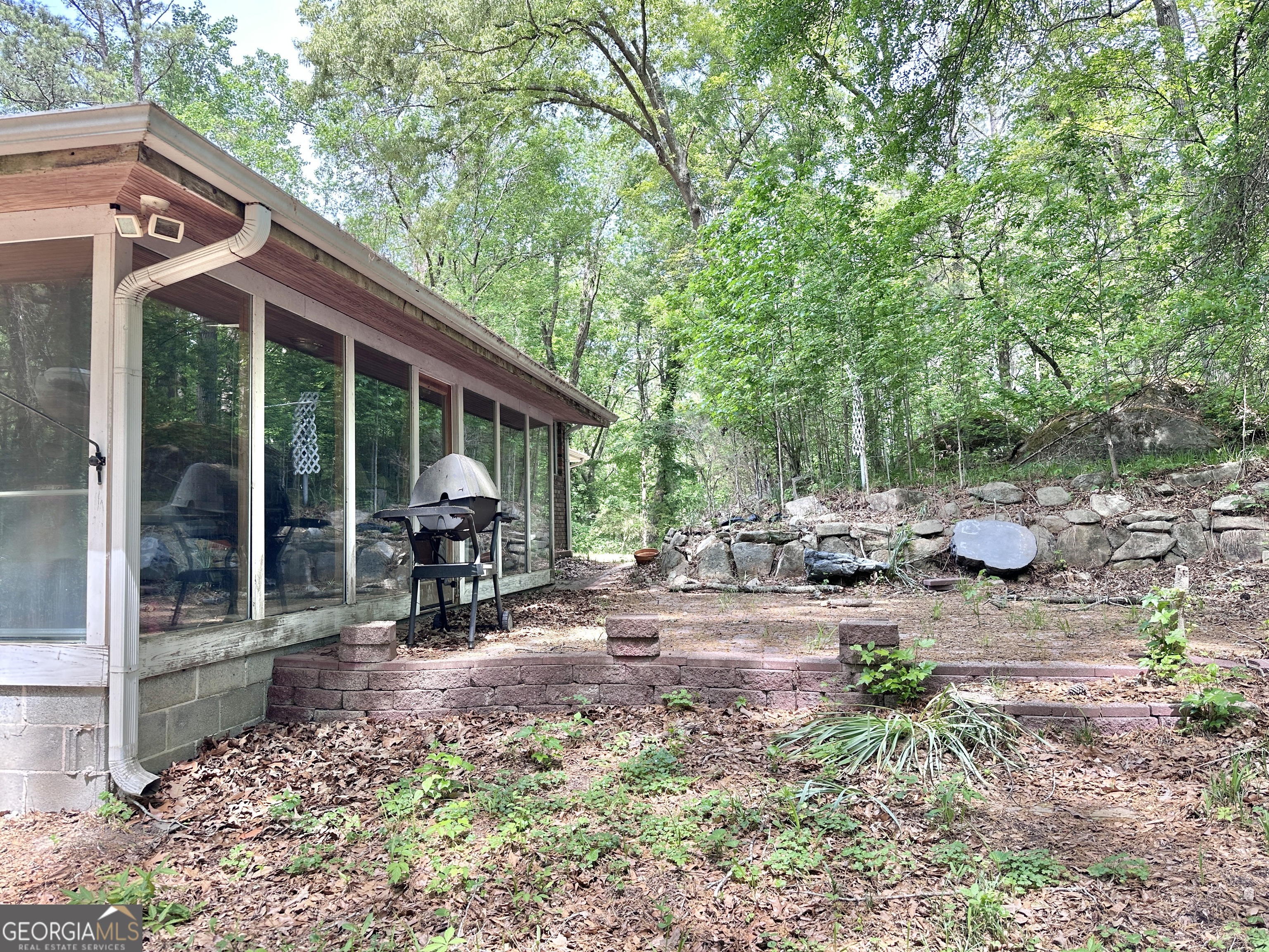 2828 Flat Shoals Road