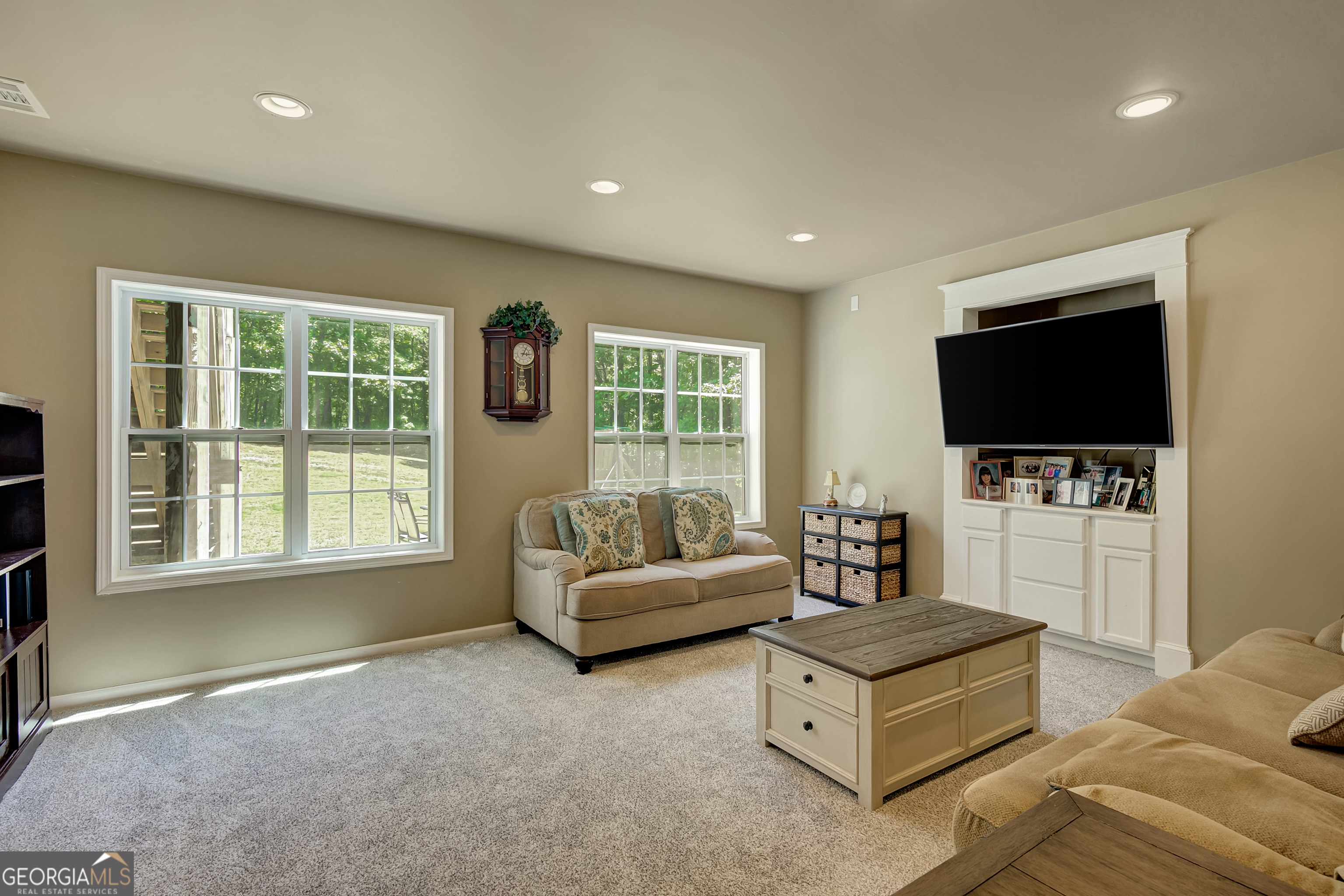 381 Rosebay Lane