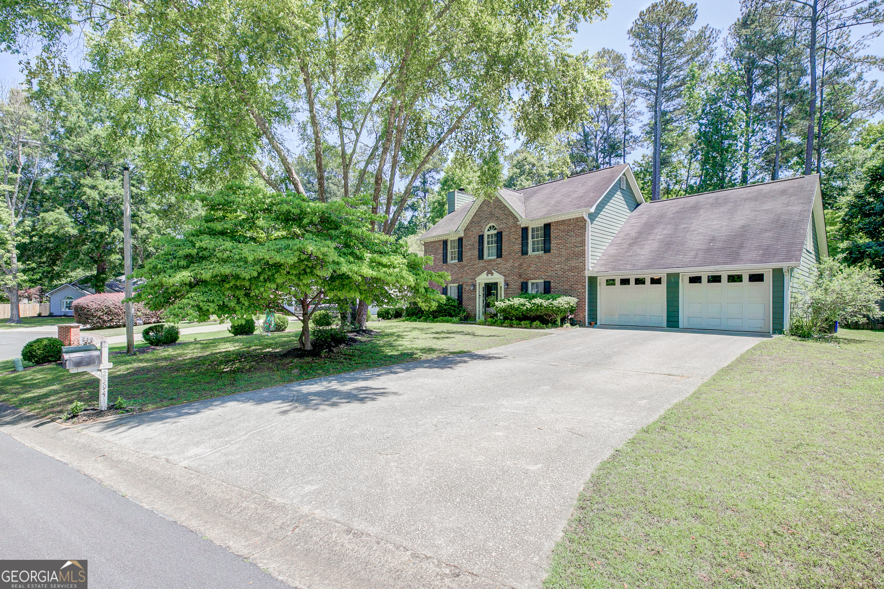 2394 Southern Oak Drive SW