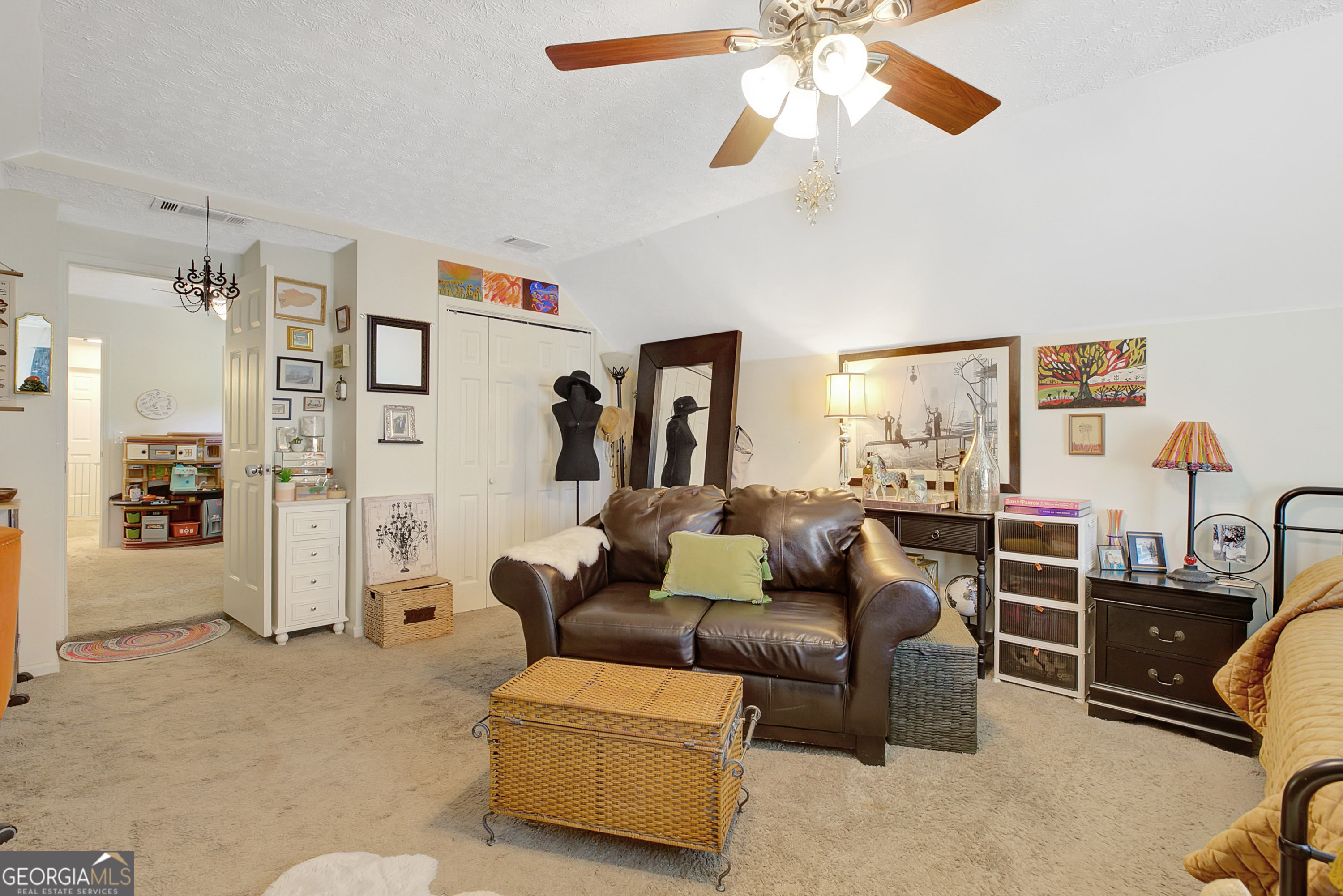2394 Southern Oak Drive SW