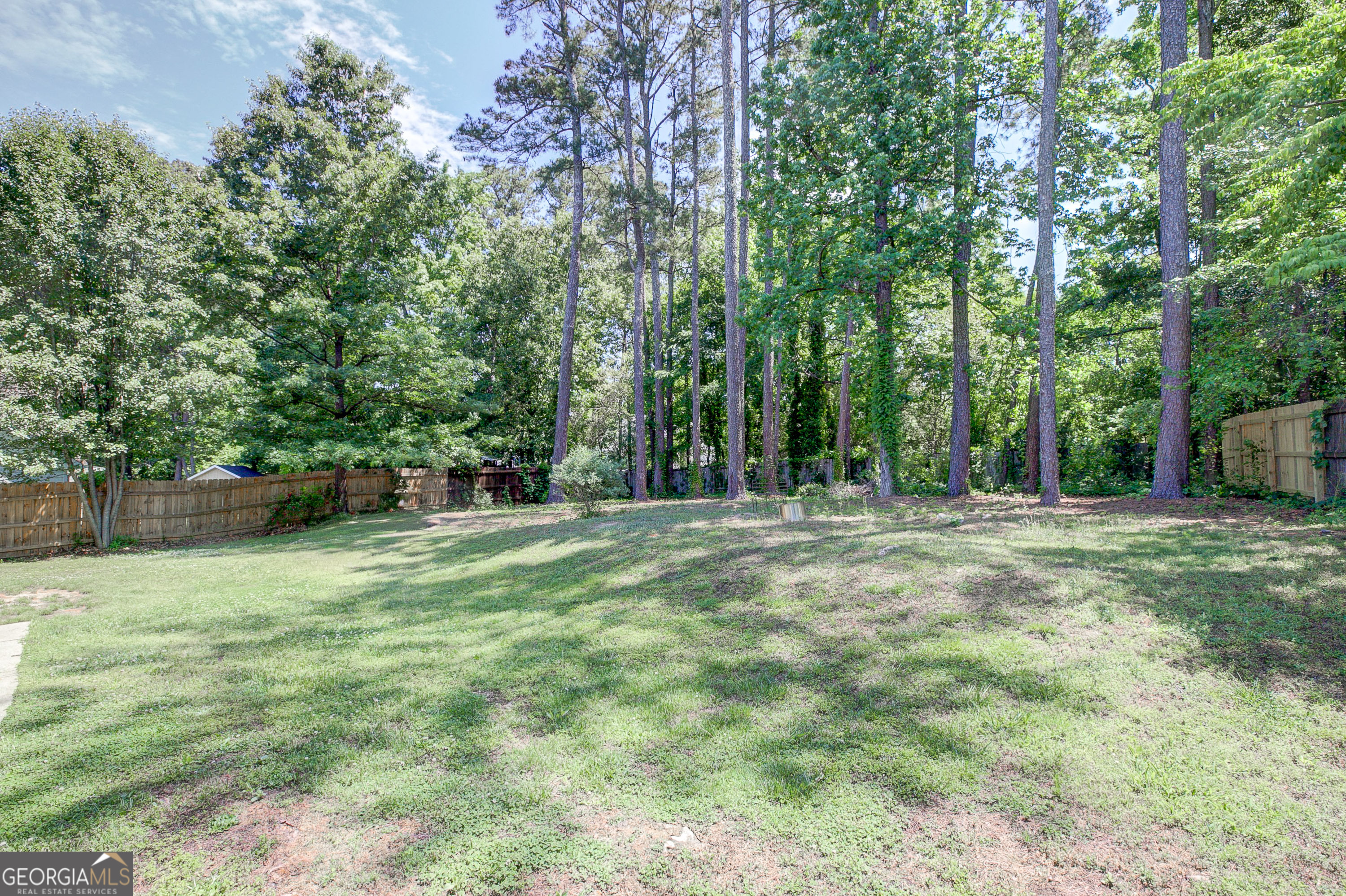 2394 Southern Oak Drive SW