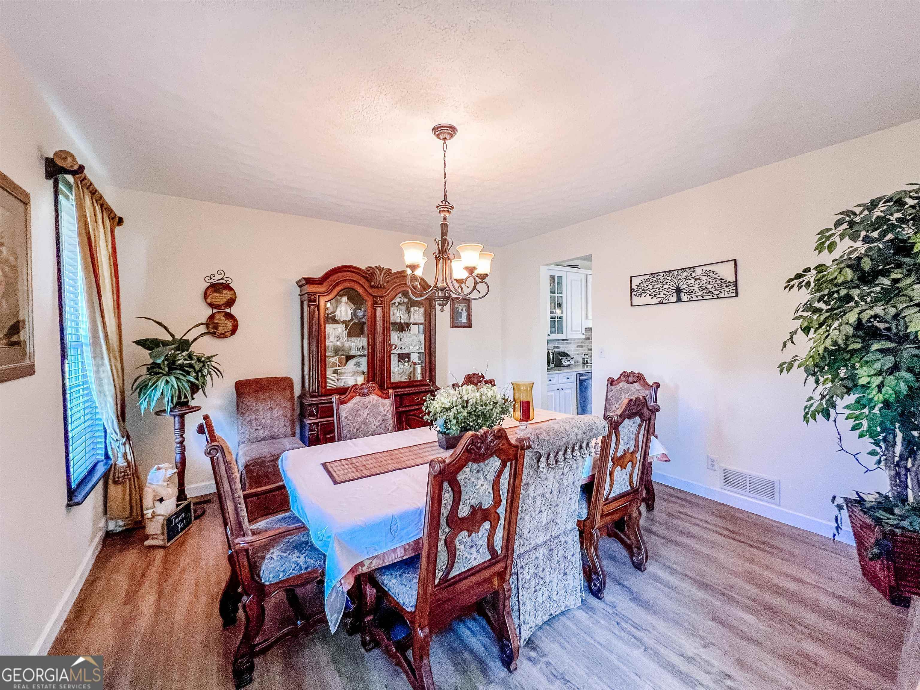 6659 Lone Oak Road