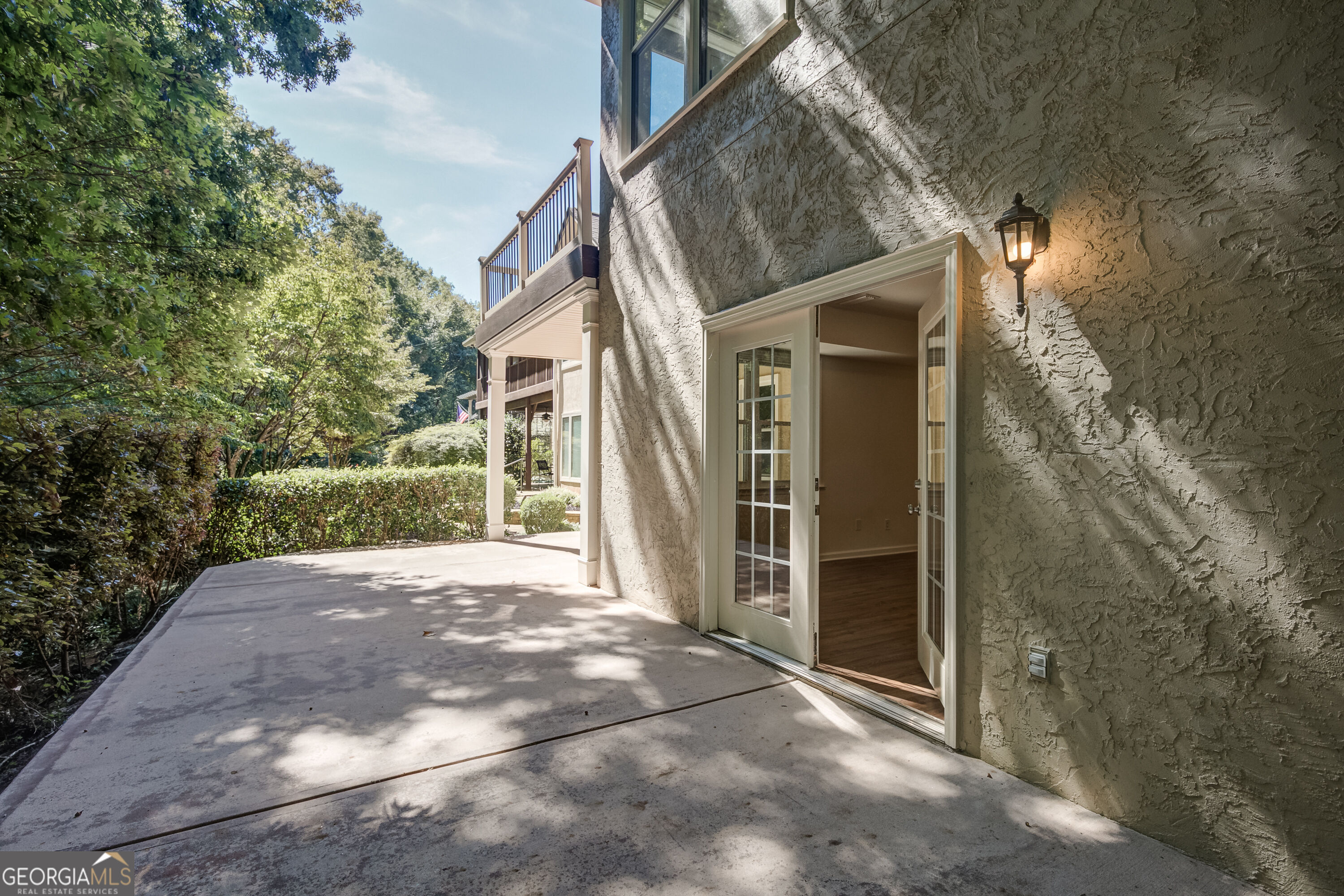 121 Augusta Drive # 11