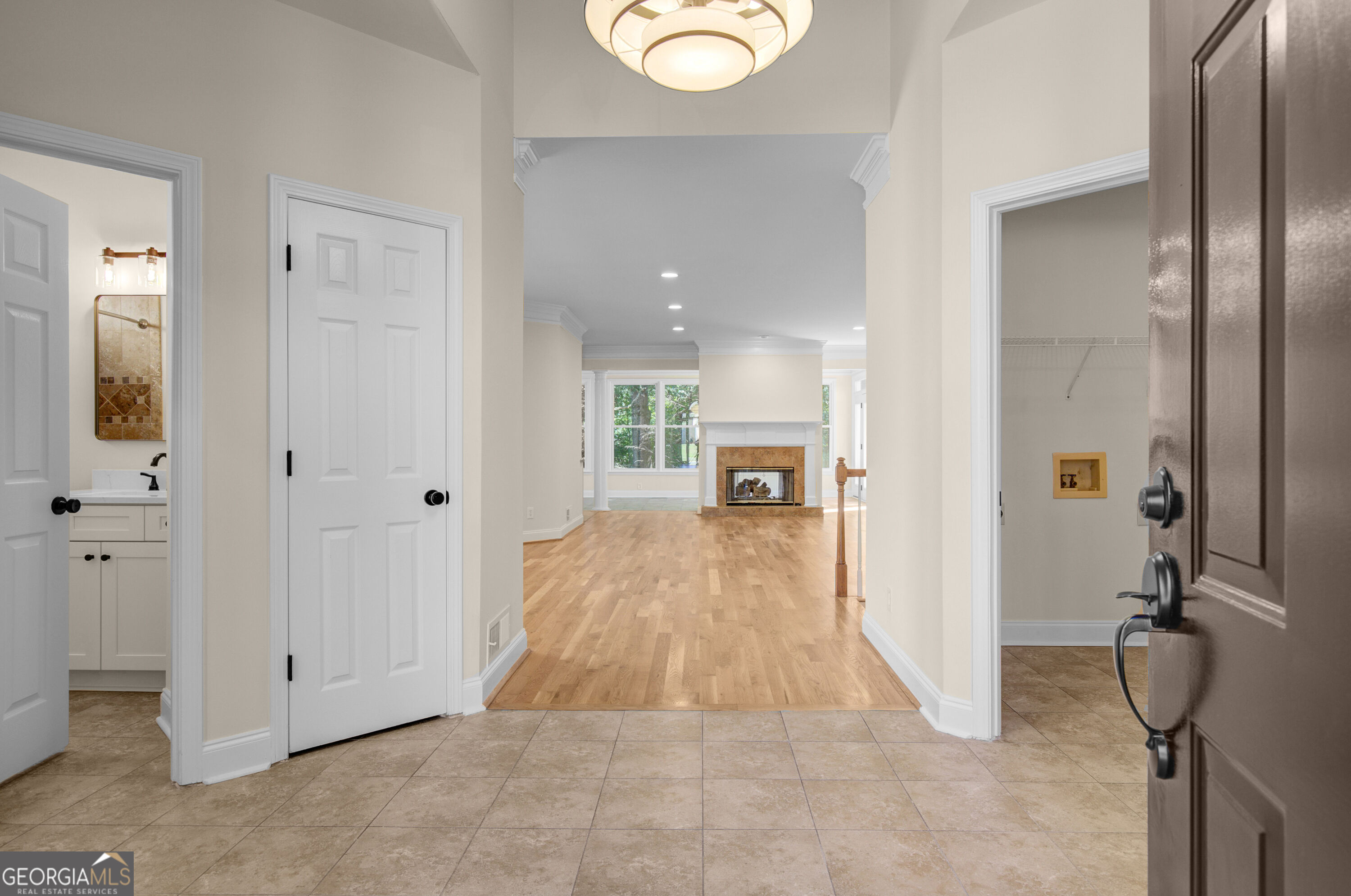 121 Augusta Drive # 11