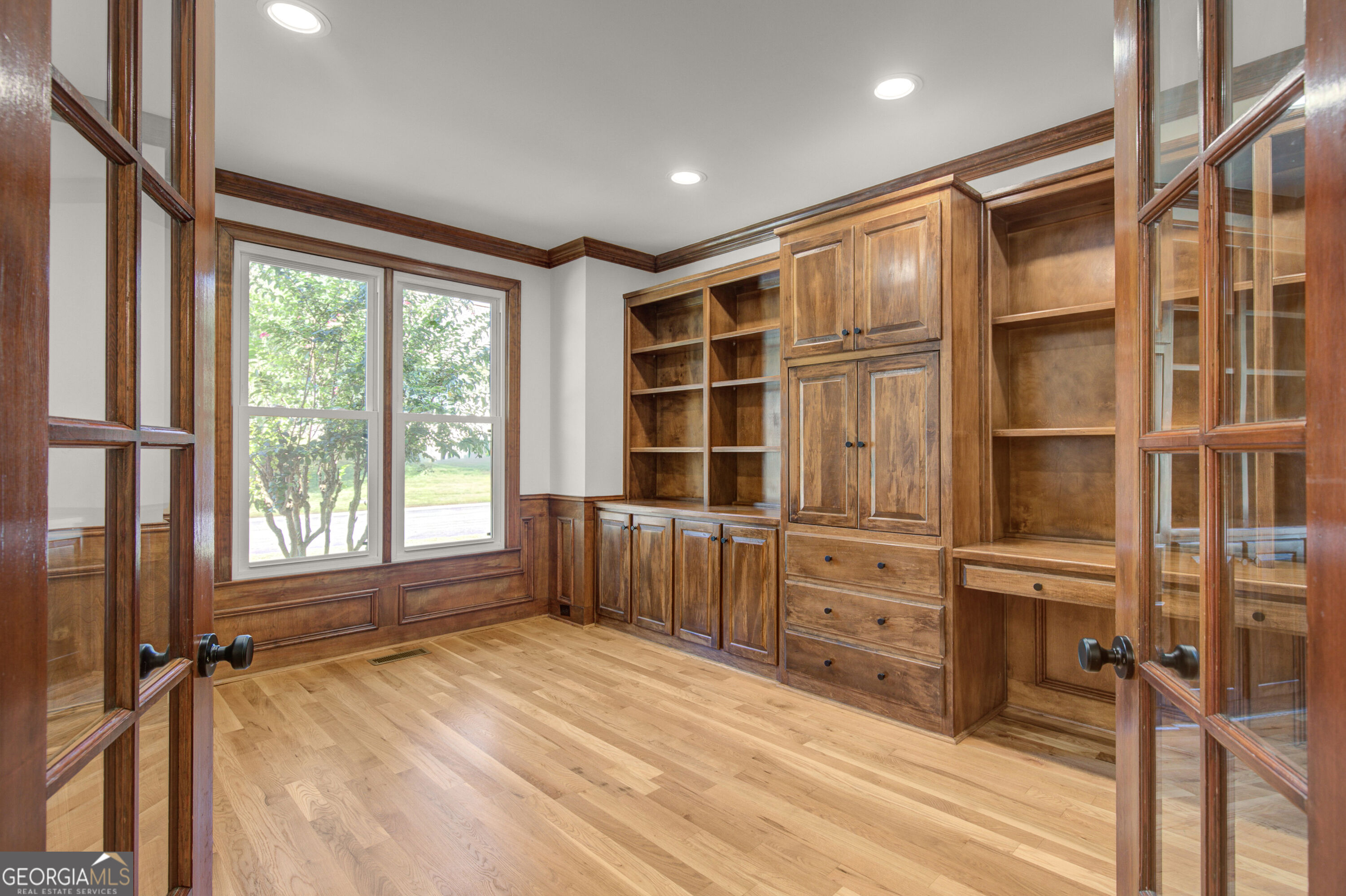 121 Augusta Drive # 11