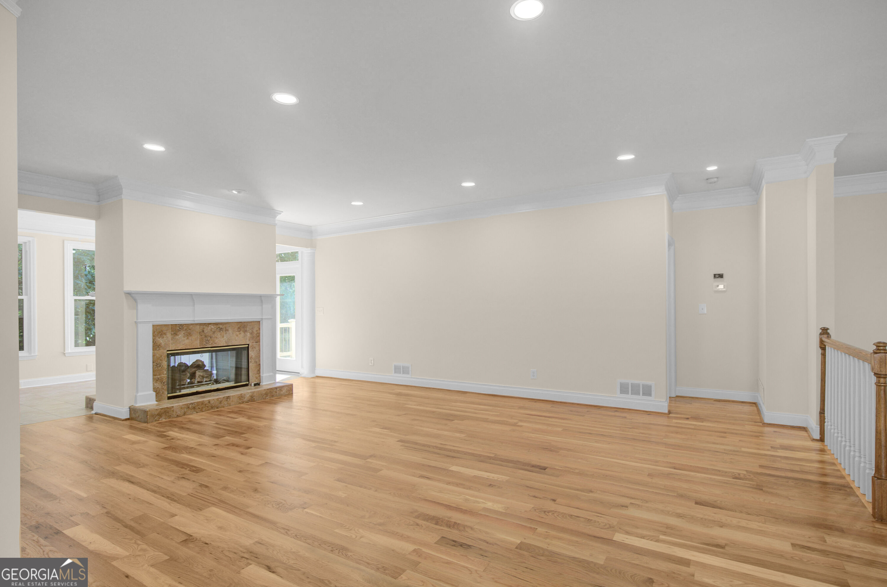 121 Augusta Drive # 11