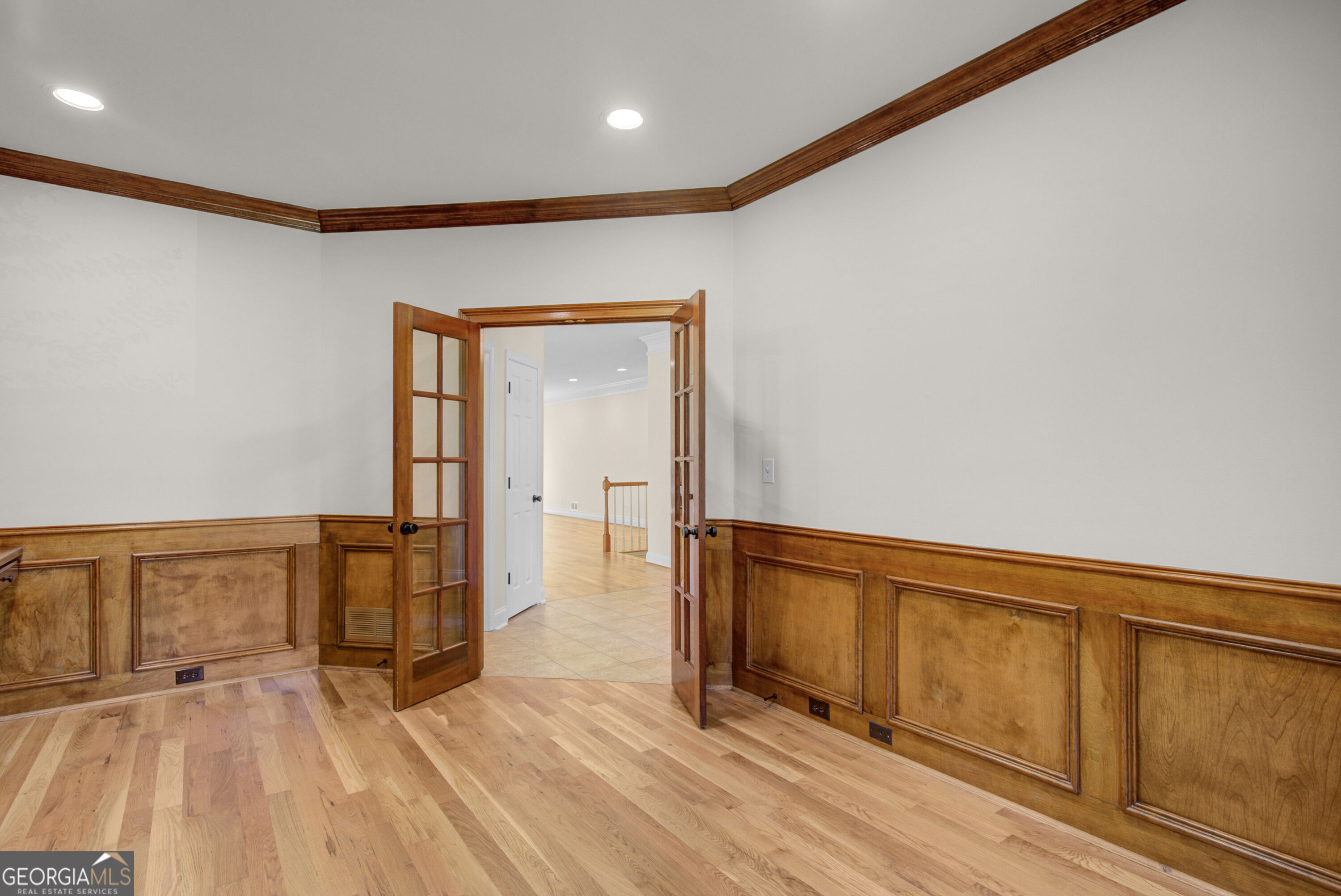 121 Augusta Drive # 11