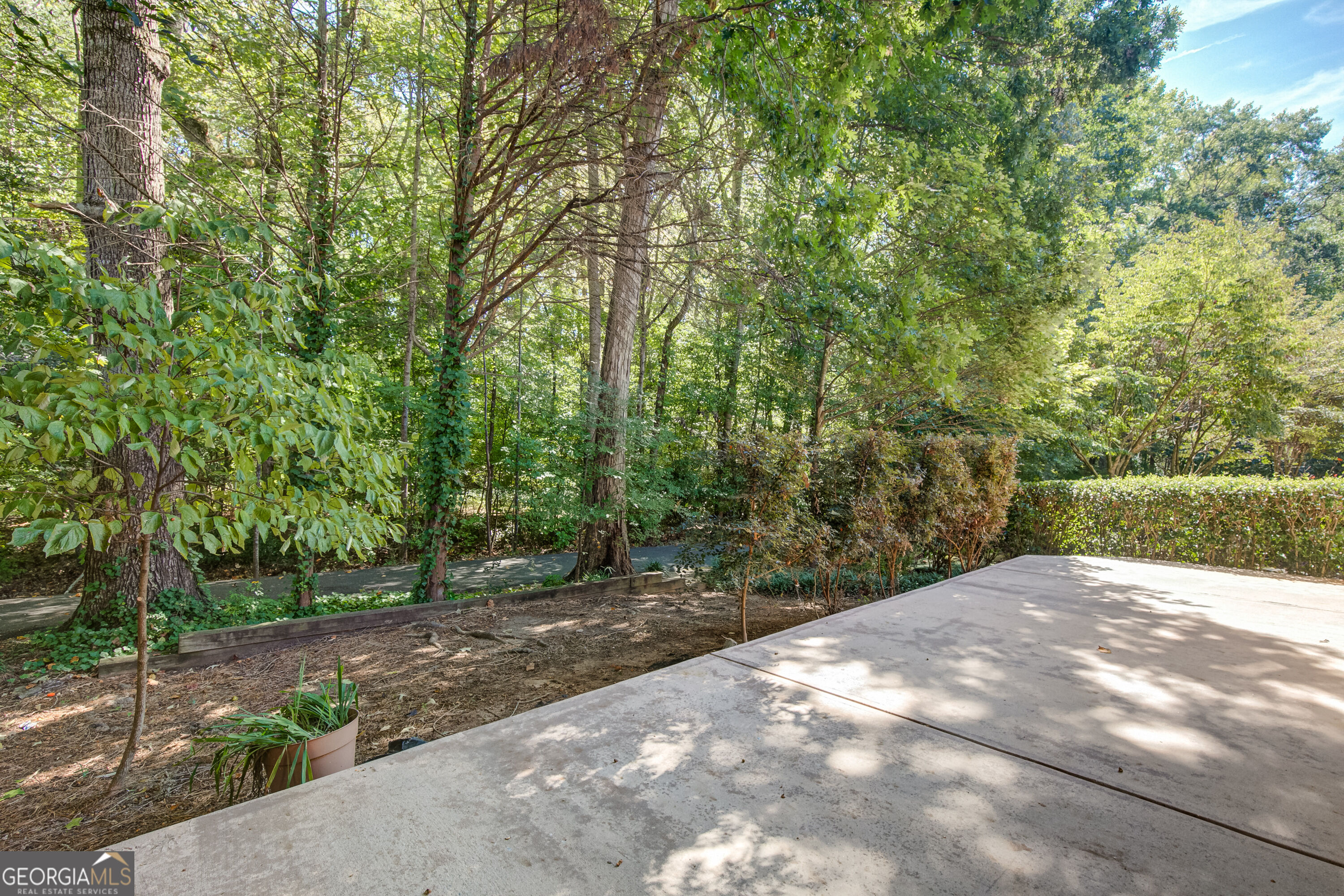 121 Augusta Drive # 11