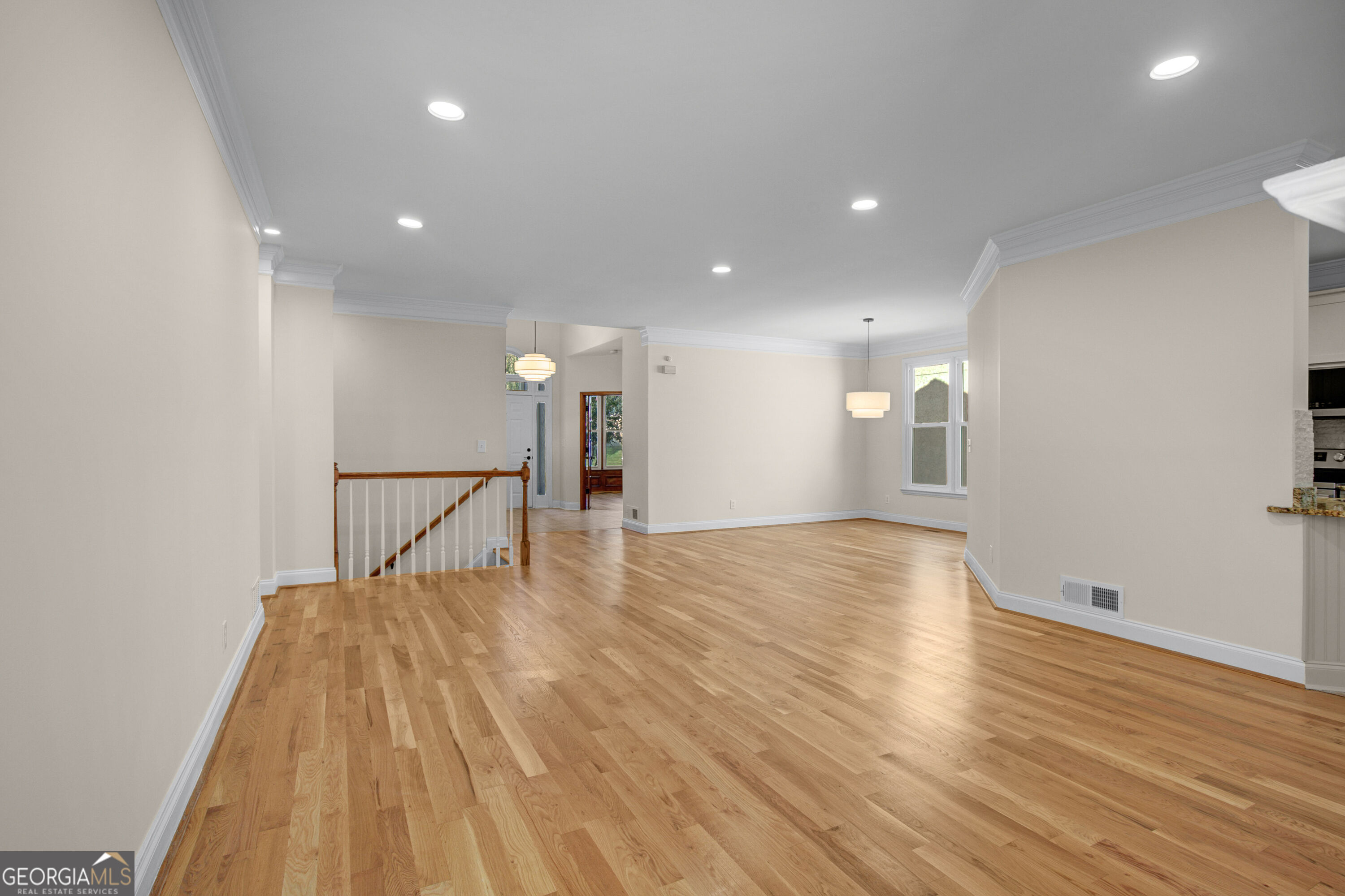 121 Augusta Drive # 11