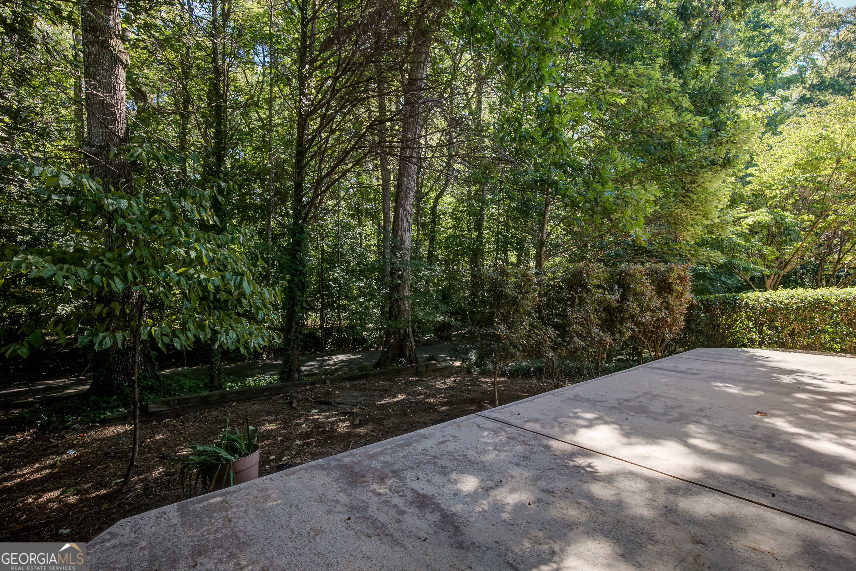 121 Augusta Drive # 11