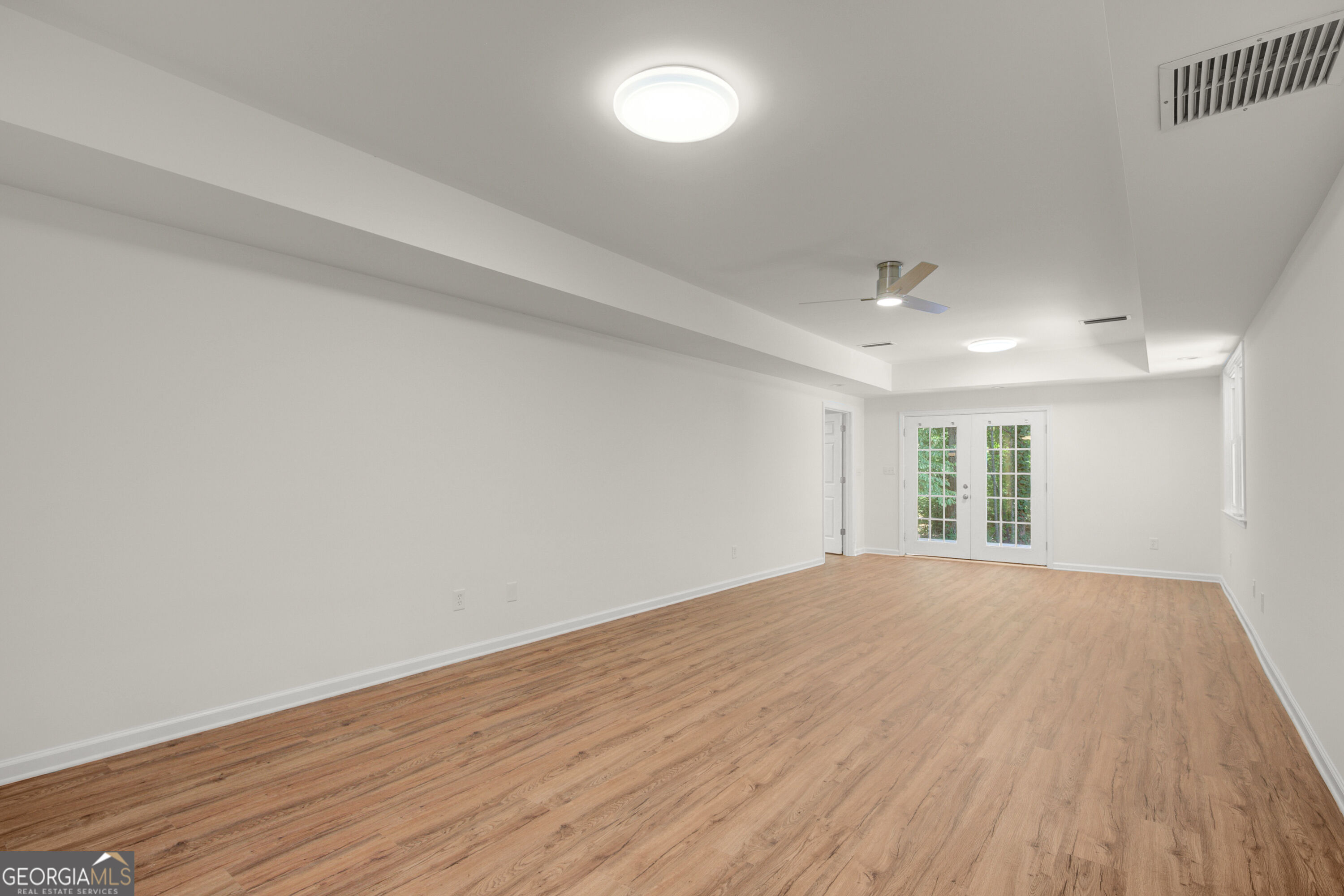 121 Augusta Drive # 11