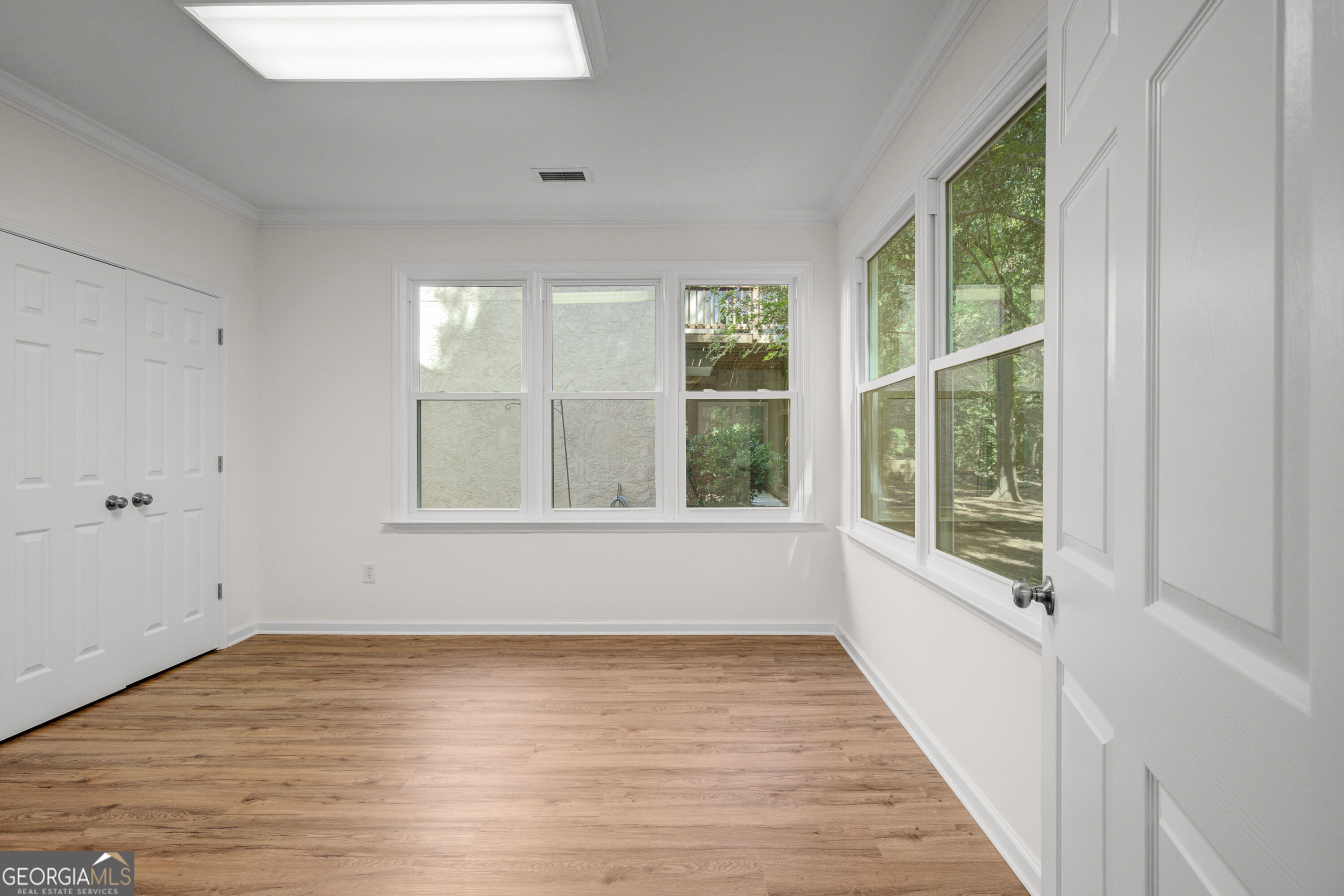 121 Augusta Drive # 11