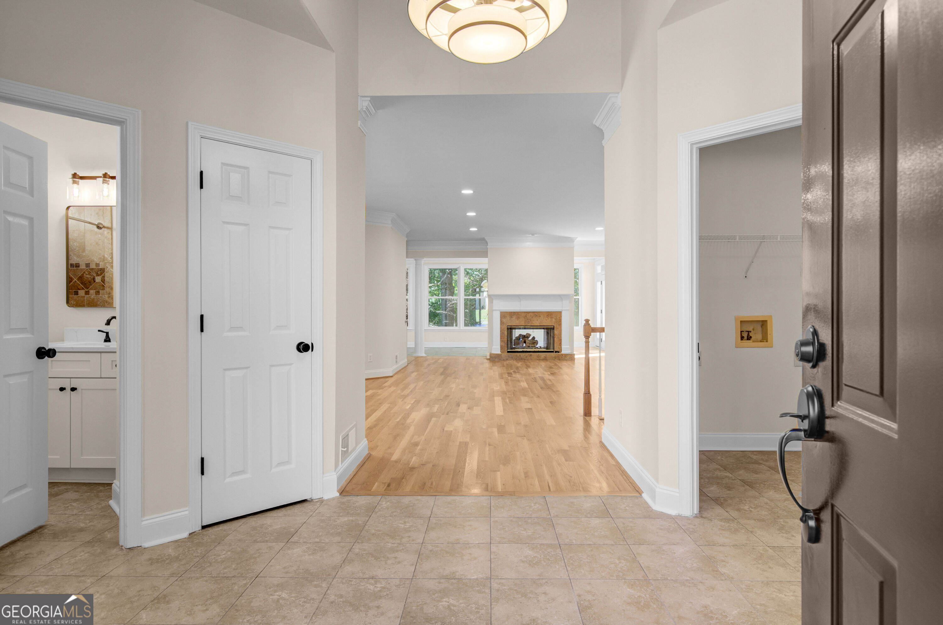 121 Augusta Drive # 11