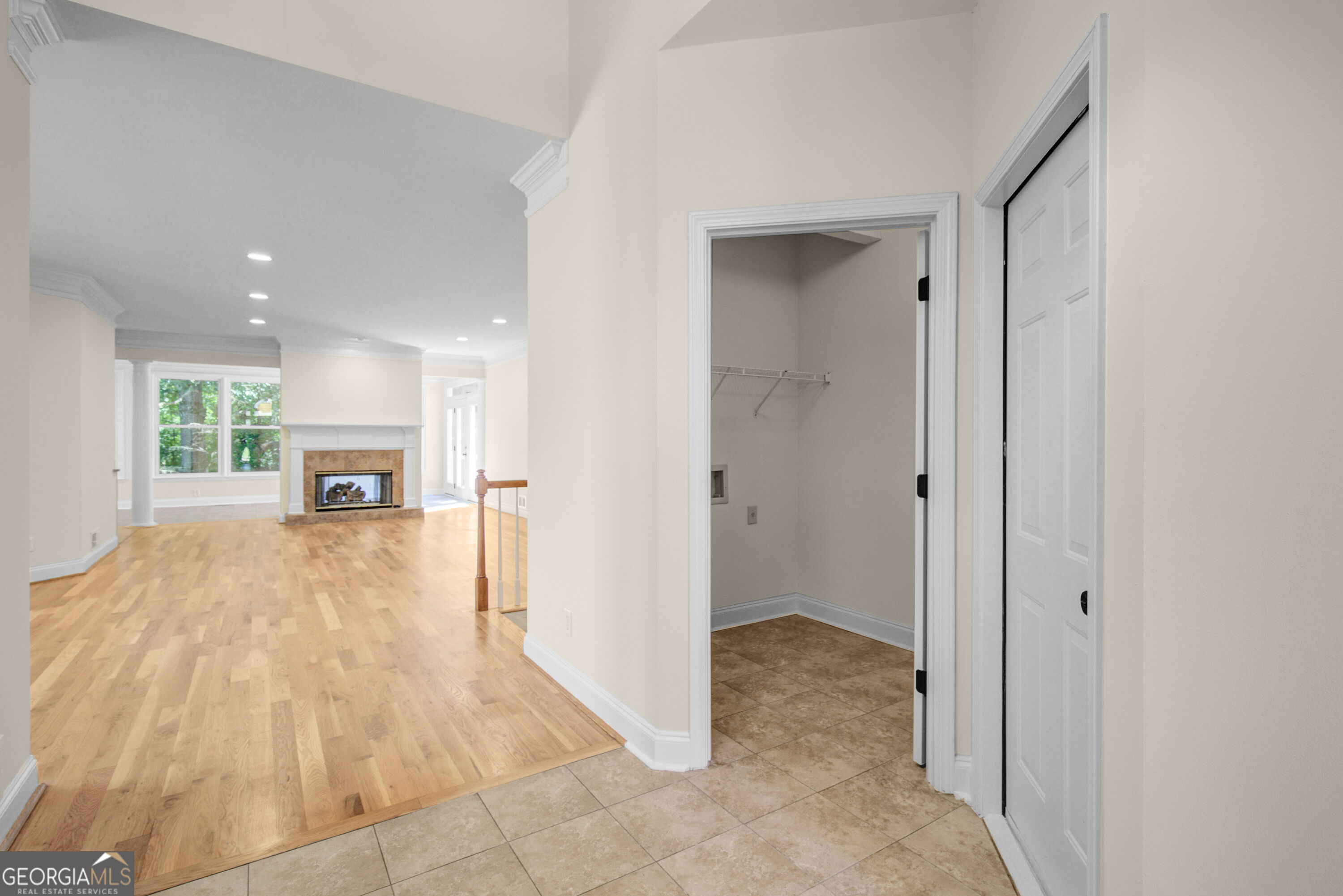 121 Augusta Drive # 11