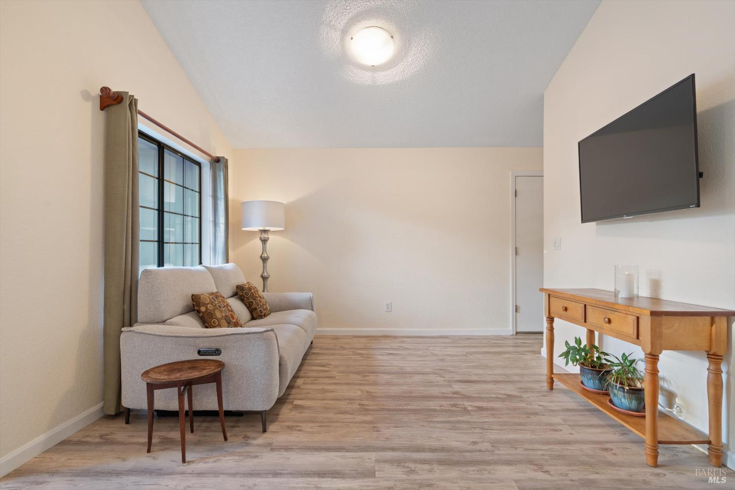 9376 Jessica Dr