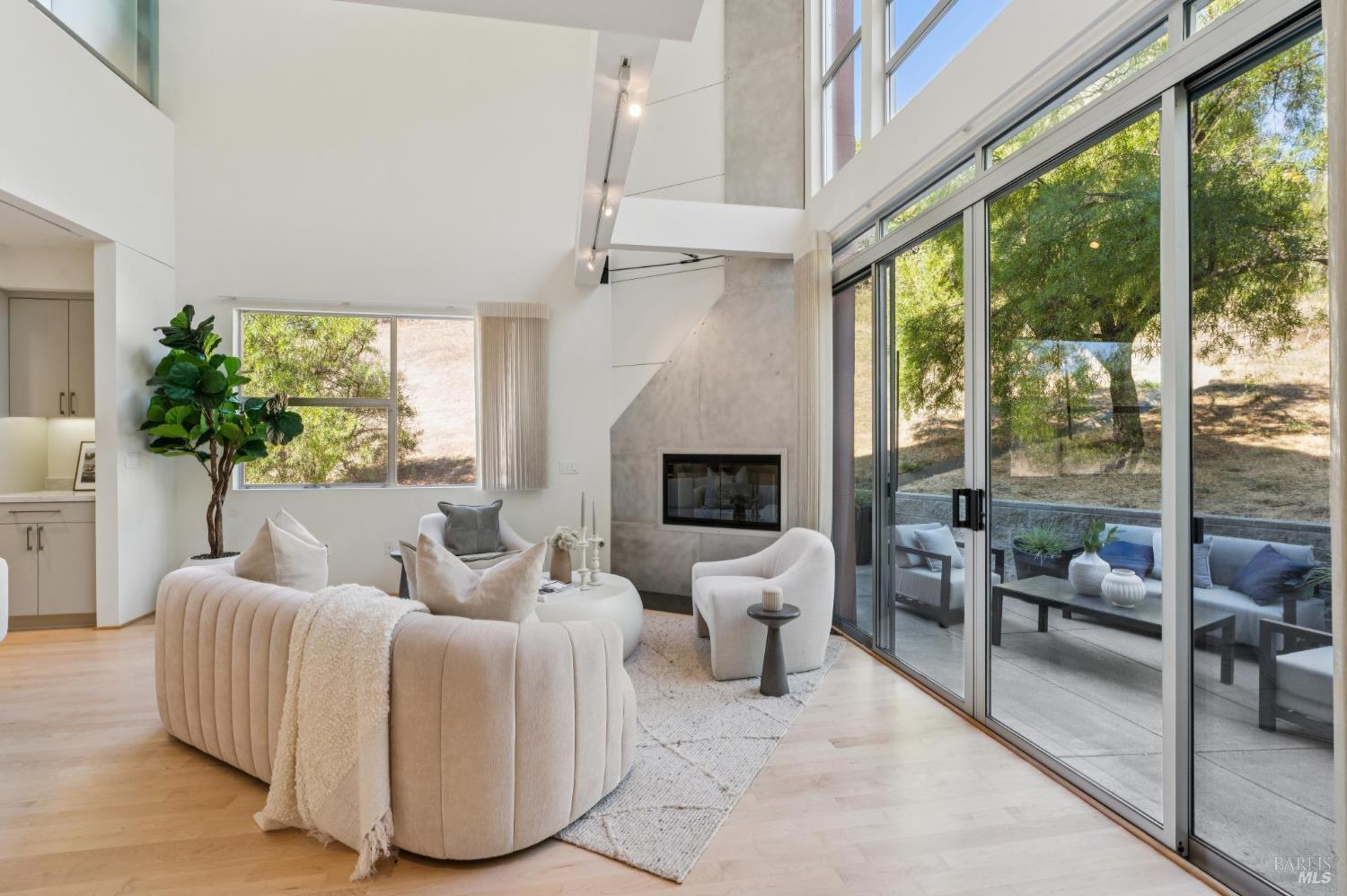 50 Cresta Drive Unit: #11