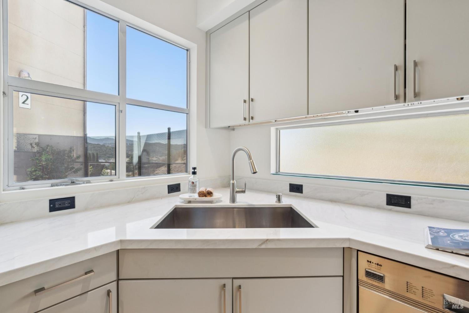 50 Cresta Drive Unit: #11