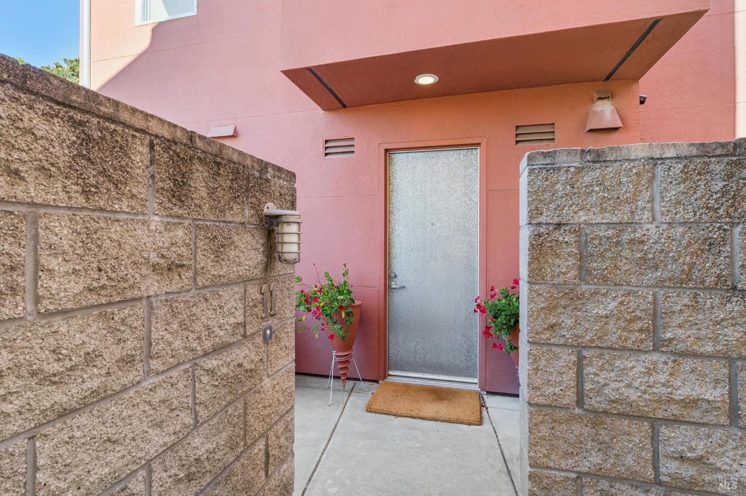 50 Cresta Drive Unit: #11
