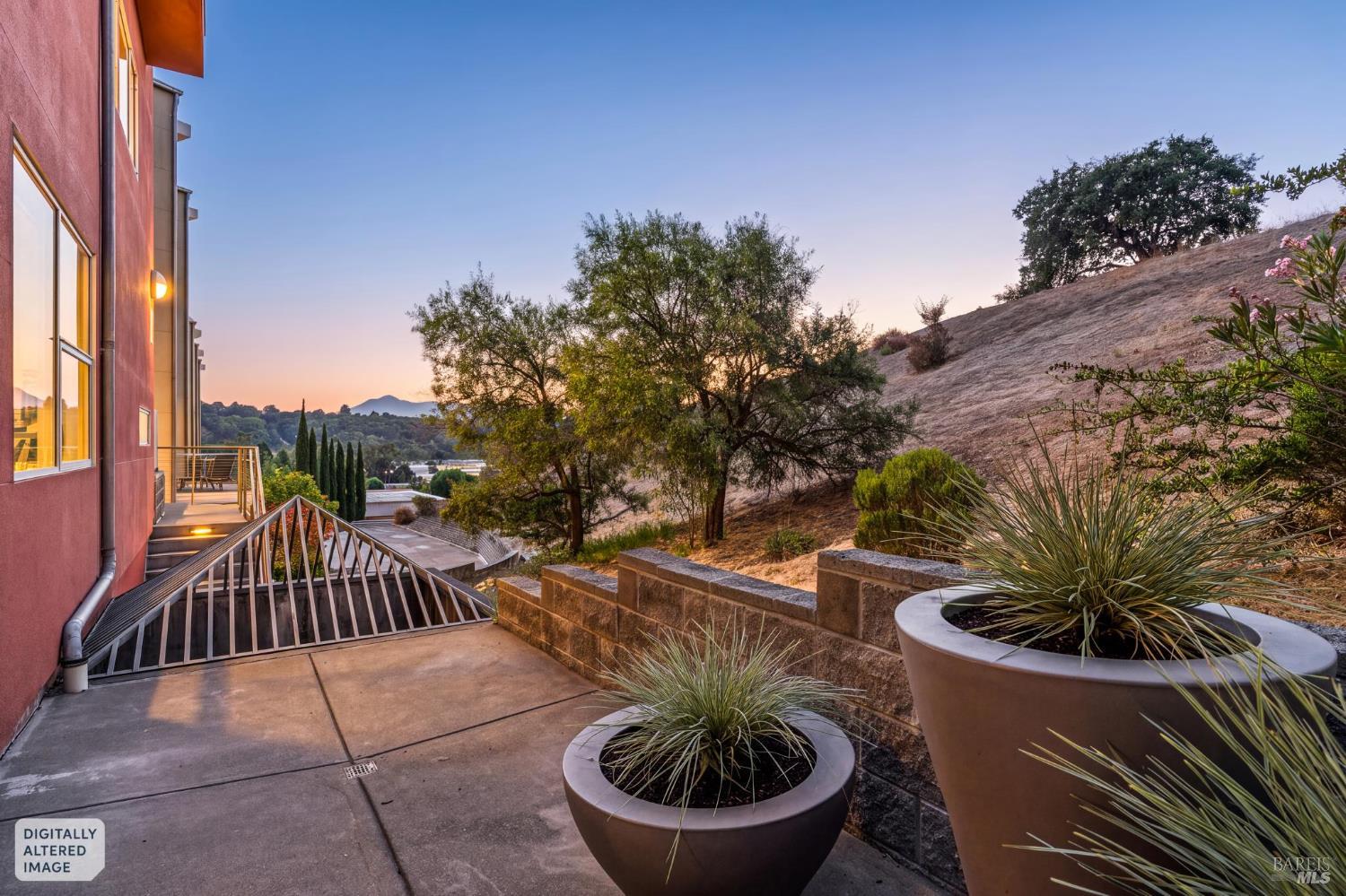 50 Cresta Drive Unit: #11
