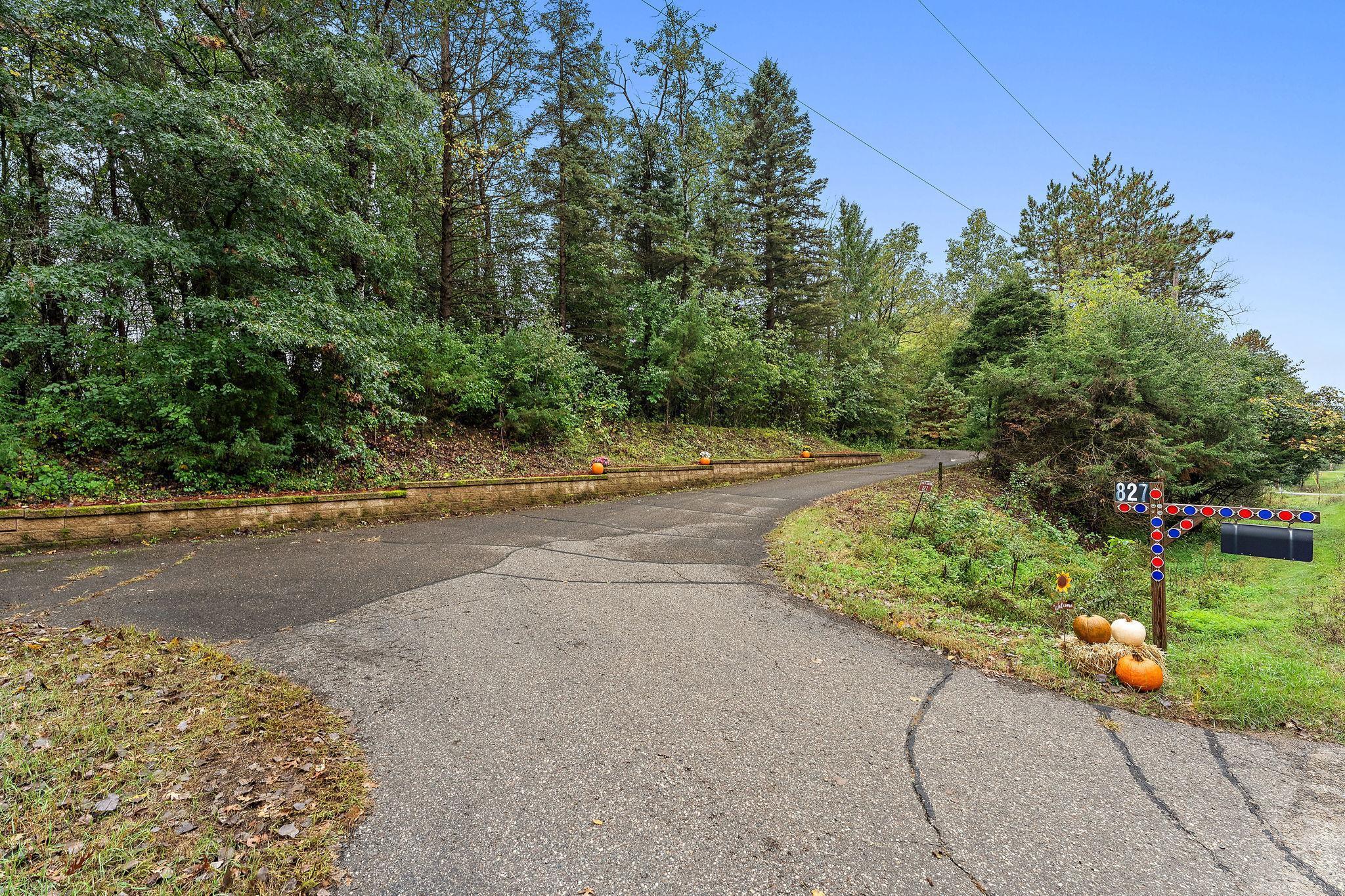 827 Badlands Road
