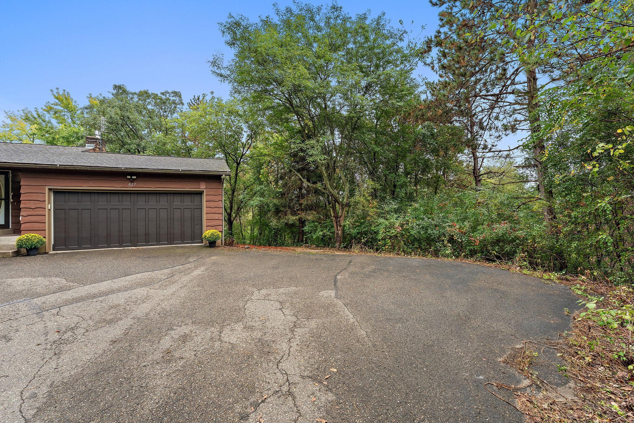 827 Badlands Road