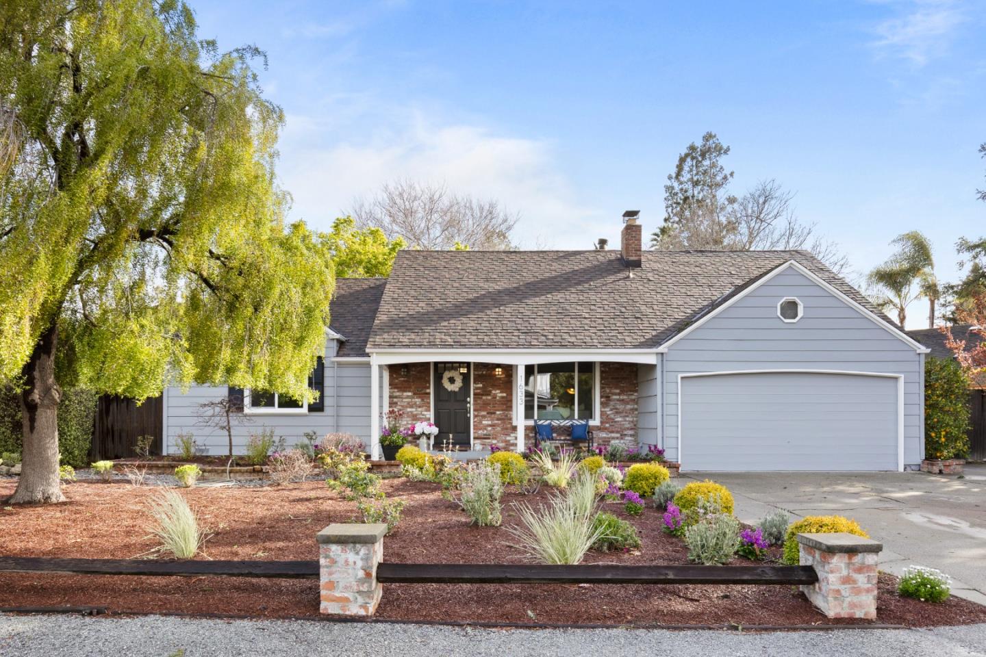 1633 Dallas Court
