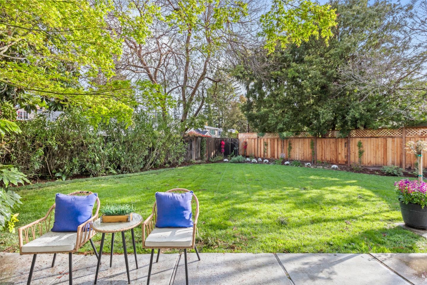 1633 Dallas Court