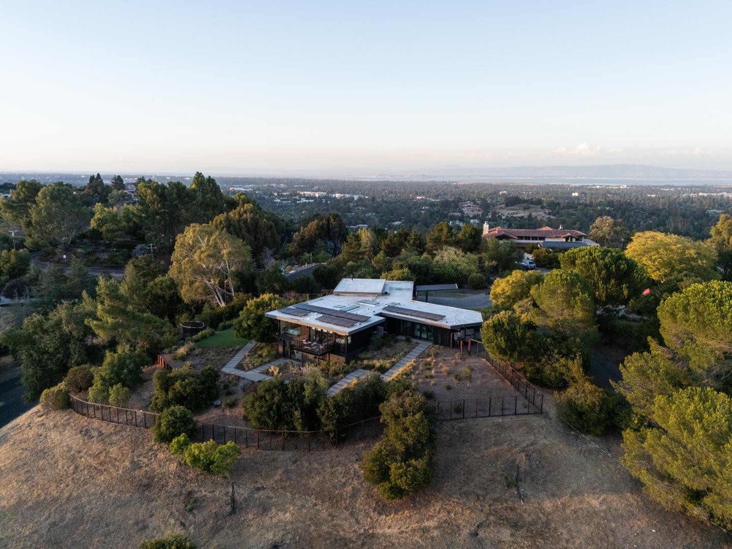 12698 La Cresta Court